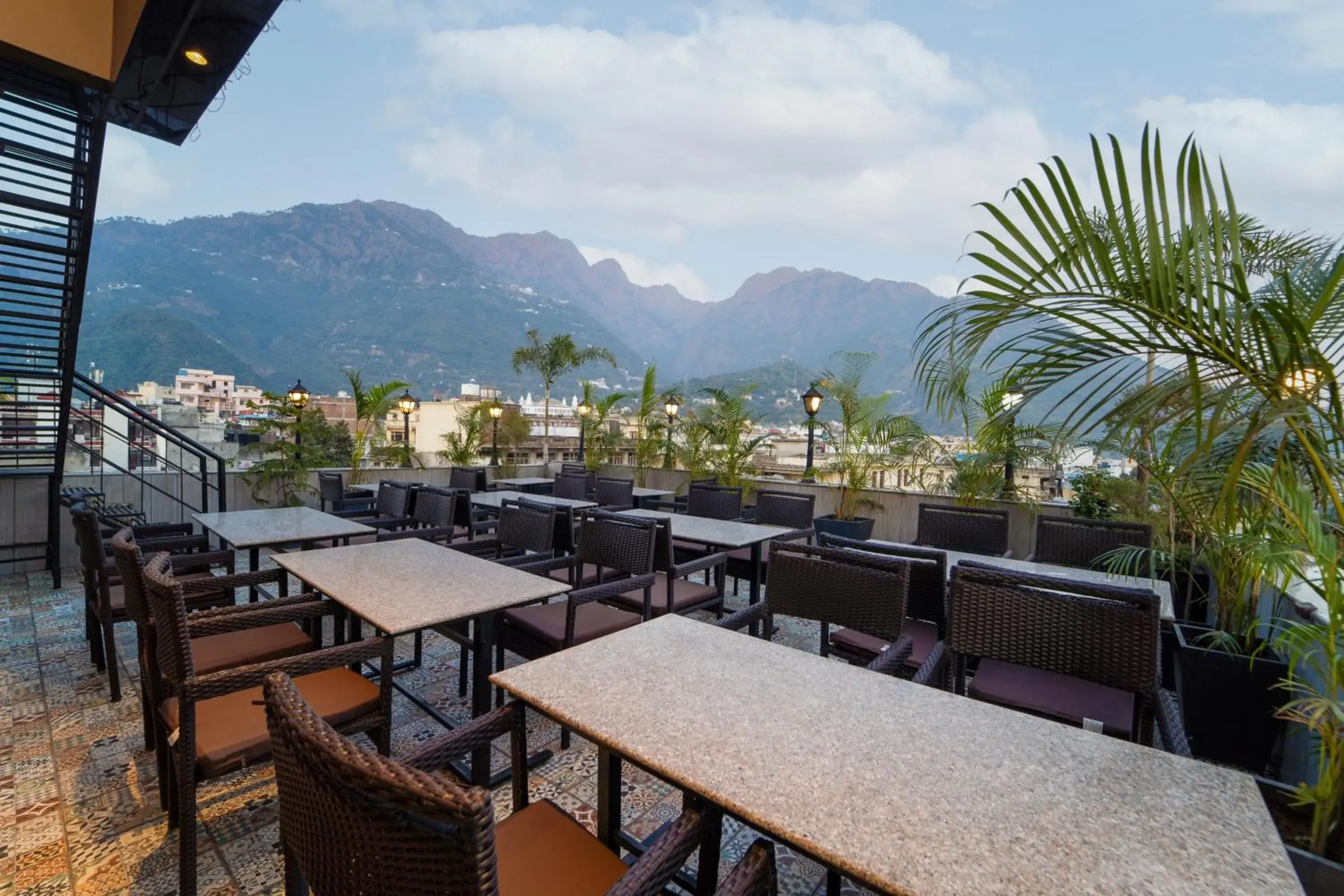 Restaurant/places to eat in Hotel The Grand Dewan Restaurant/places to eat in Hotel The Grand Dewan