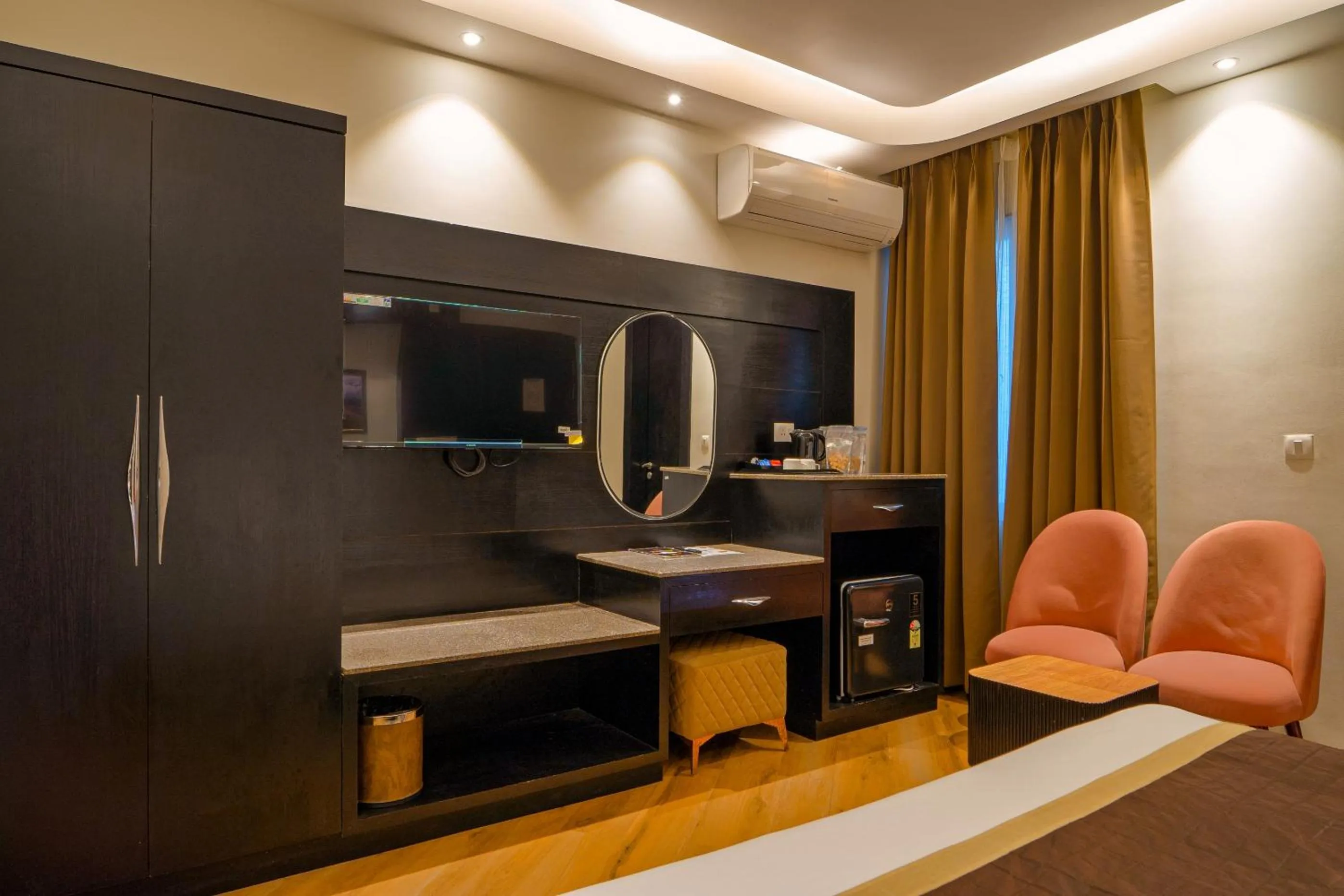 Property building in Hotel The Grand Dewan