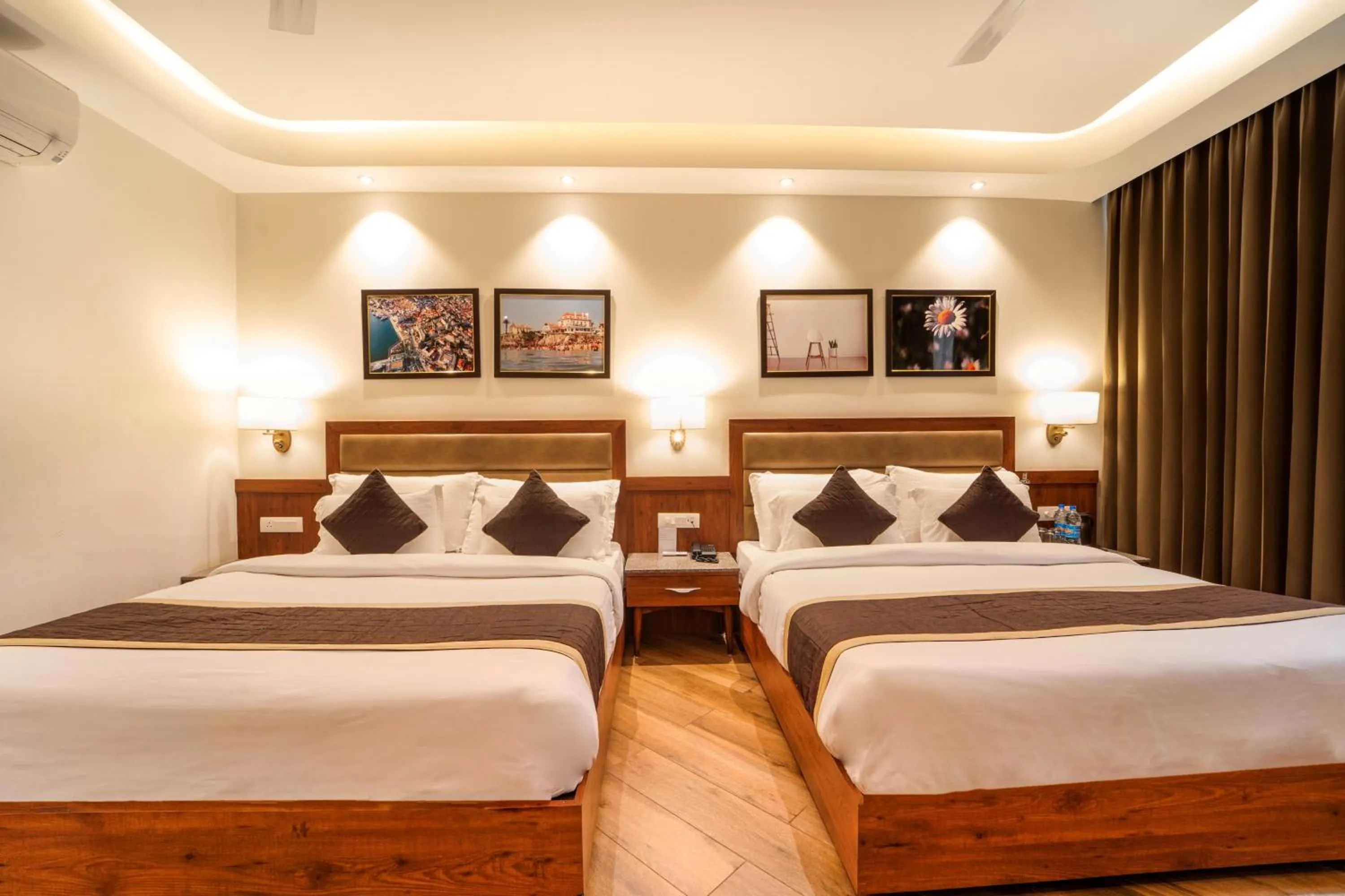 Bed in Hotel The Grand Dewan