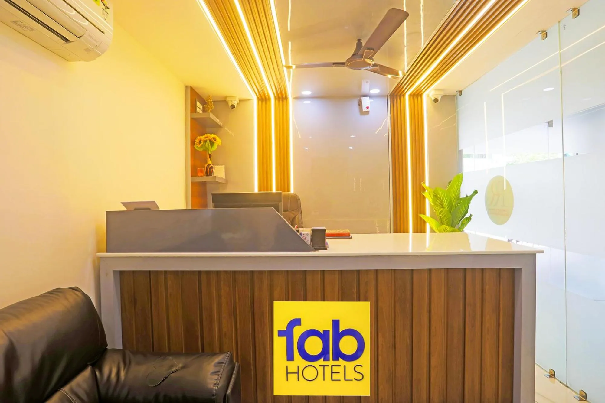 Lobby or reception in FabHotel RR Residency I - Nr Khammam Bus Stand