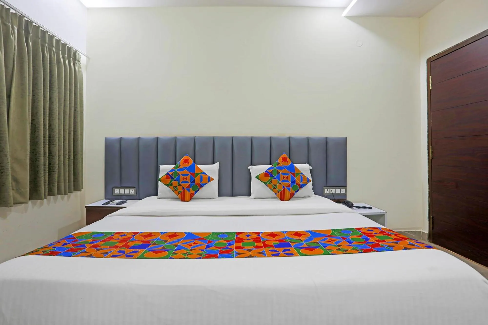 Bed in FabHotel RR Residency I - Nr Khammam Bus Stand