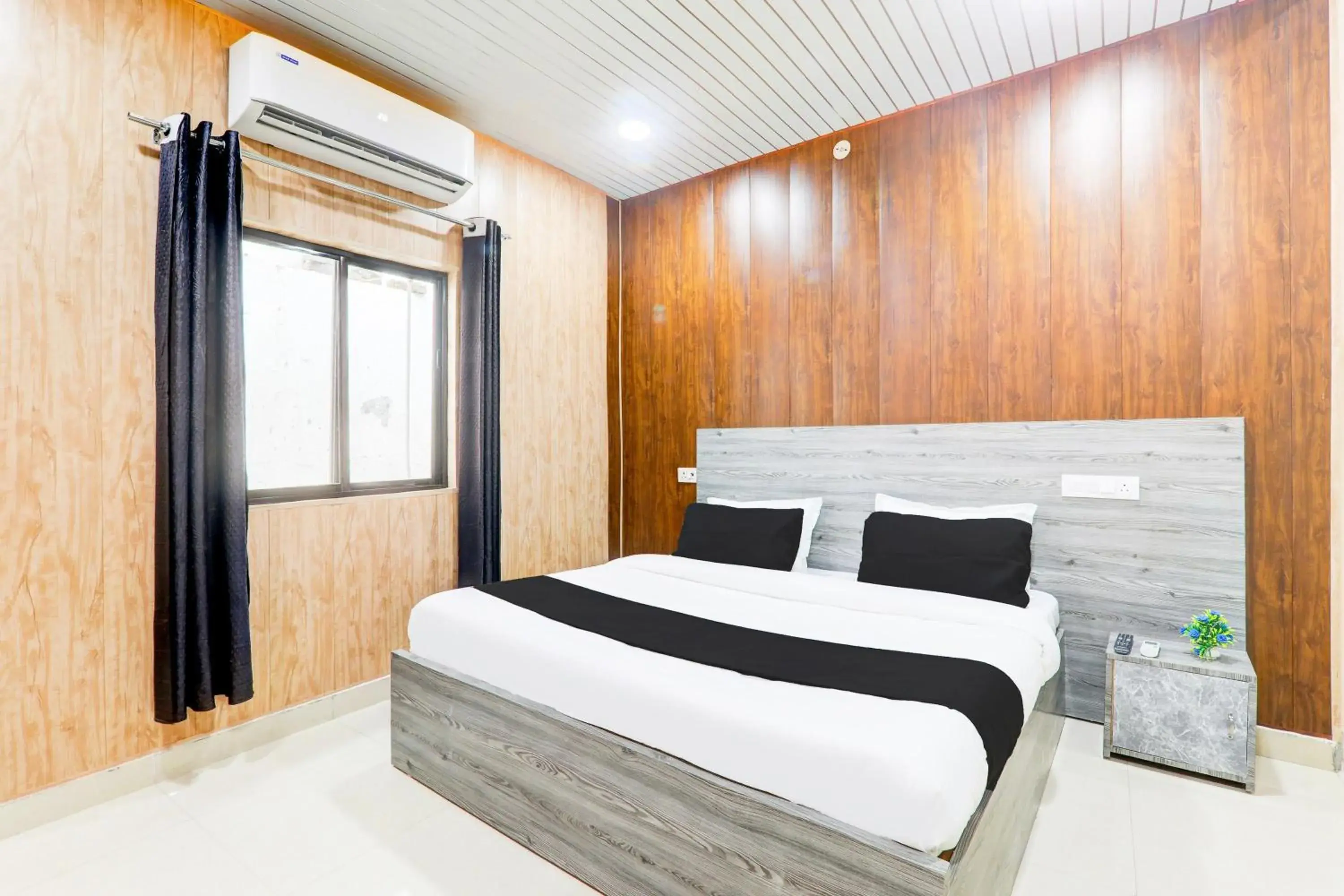 Bedroom, Bed in Super Hotel O SSK Hotel Bedroom, Bed in Super Hotel O SSK Hotel