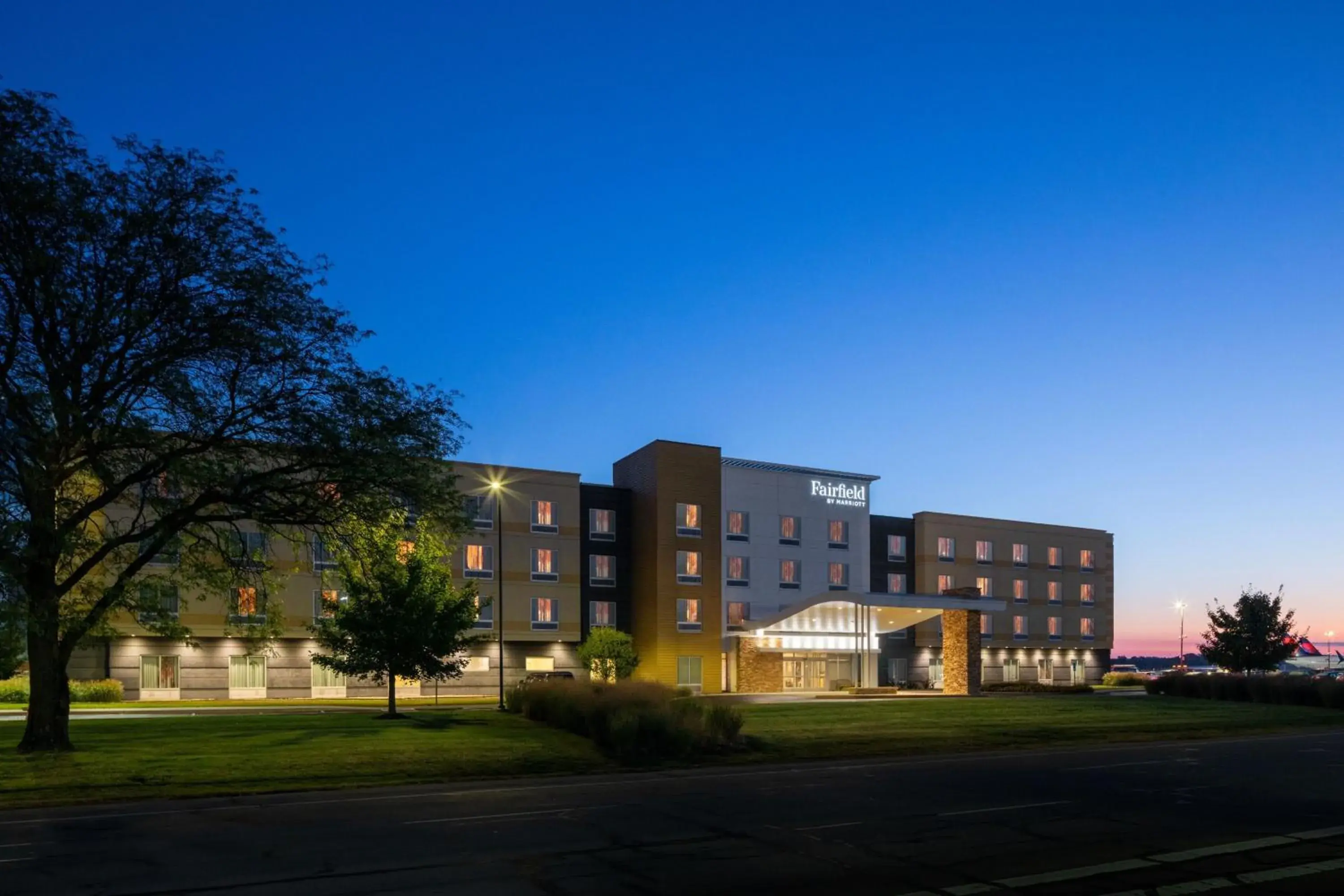 Property building in Fairfield Inn & Suites by Marriott Columbus Airport Property building in Fairfield Inn & Suites by Marriott Columbus Airport