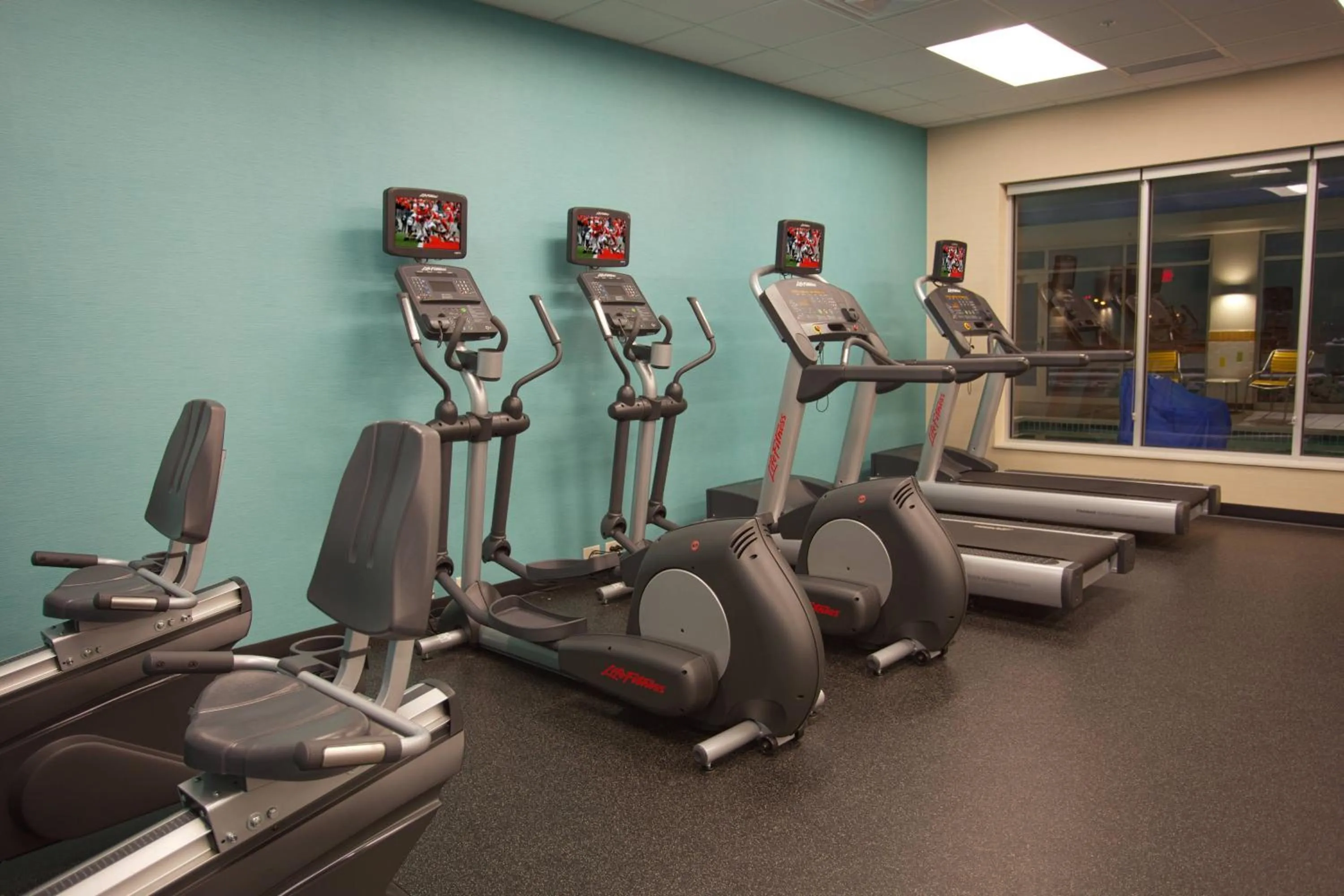 Fitness centre/facilities in Fairfield Inn & Suites by Marriott Columbus Airport