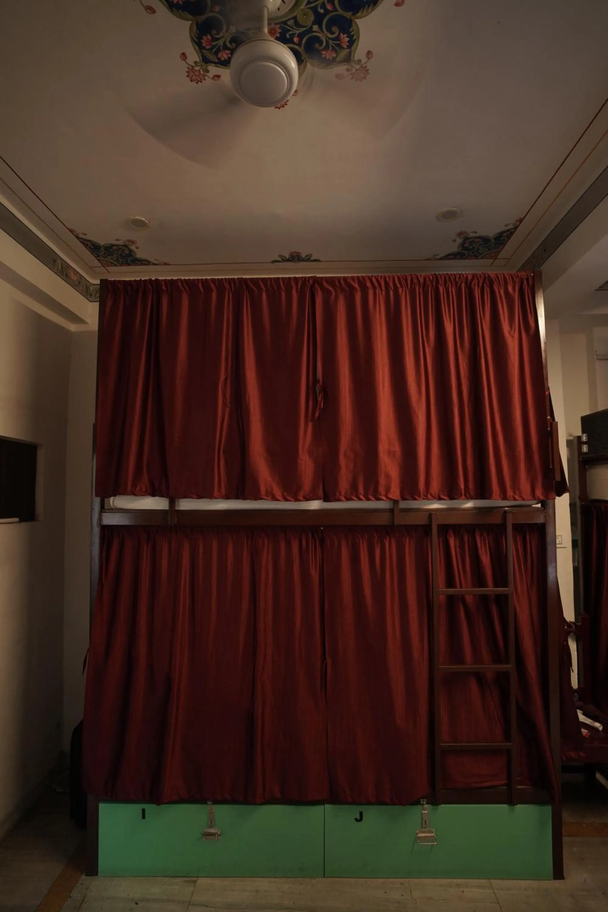 bunk bed in Hostel Funky Bunky