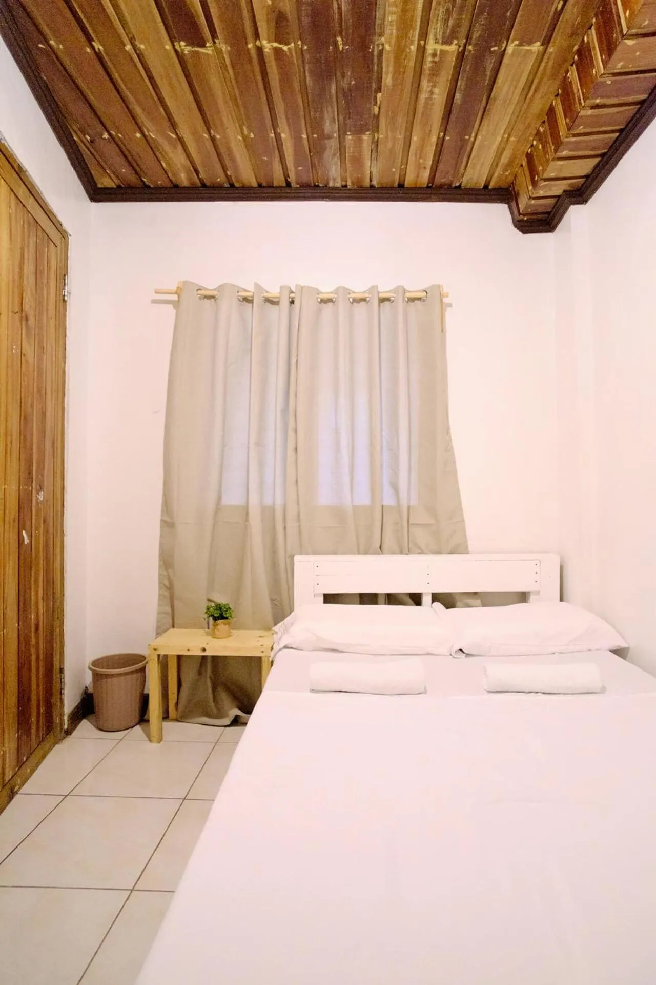 Bed in Pallet Homes - Ledesco