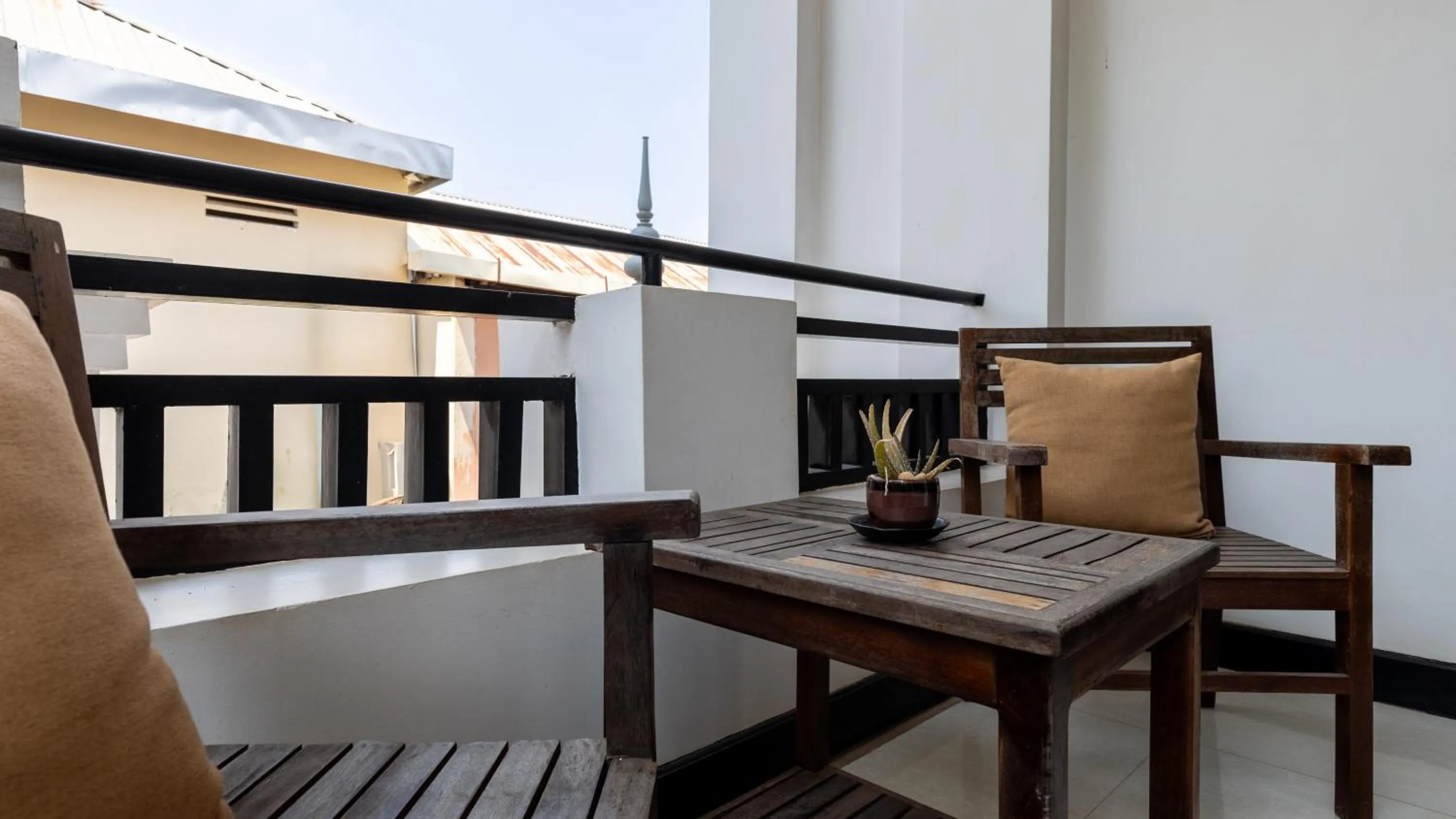 Balcony/Terrace in Babel Boutique