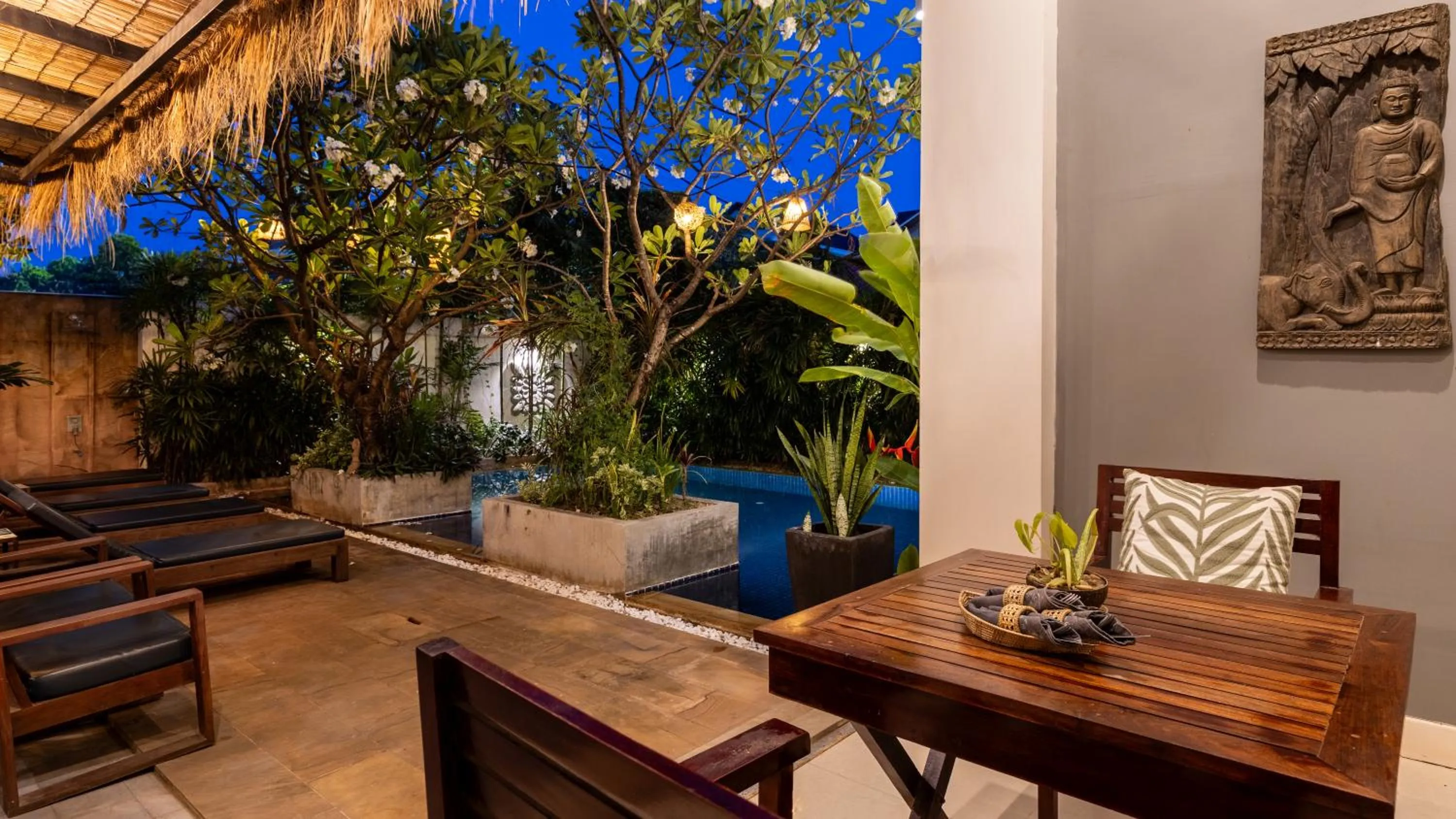 Garden in Babel Boutique