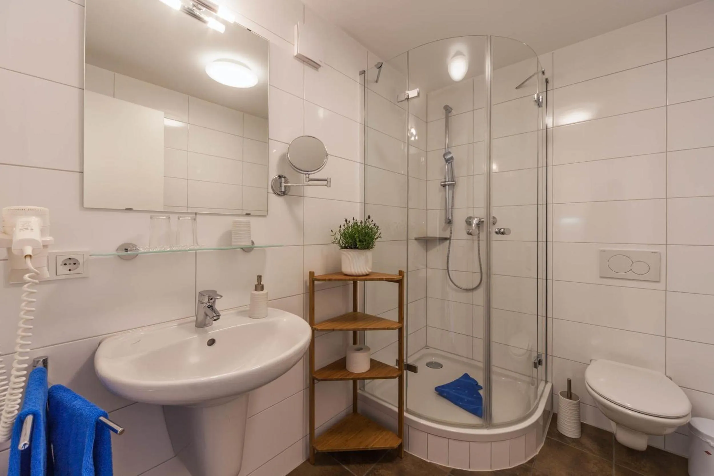 Bathroom in Seehotel BelRiva