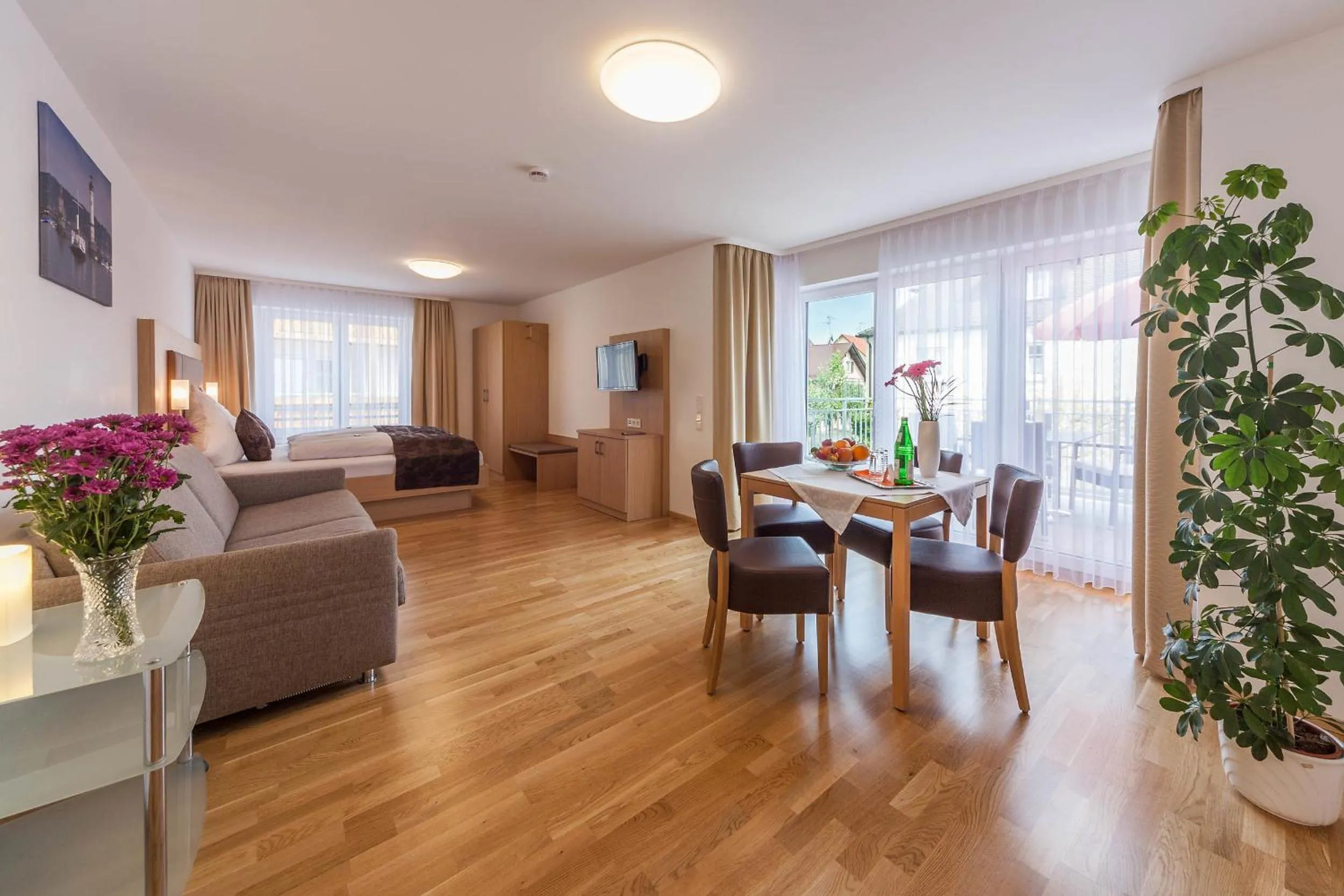 Photo of the whole room in Seehotel BelRiva