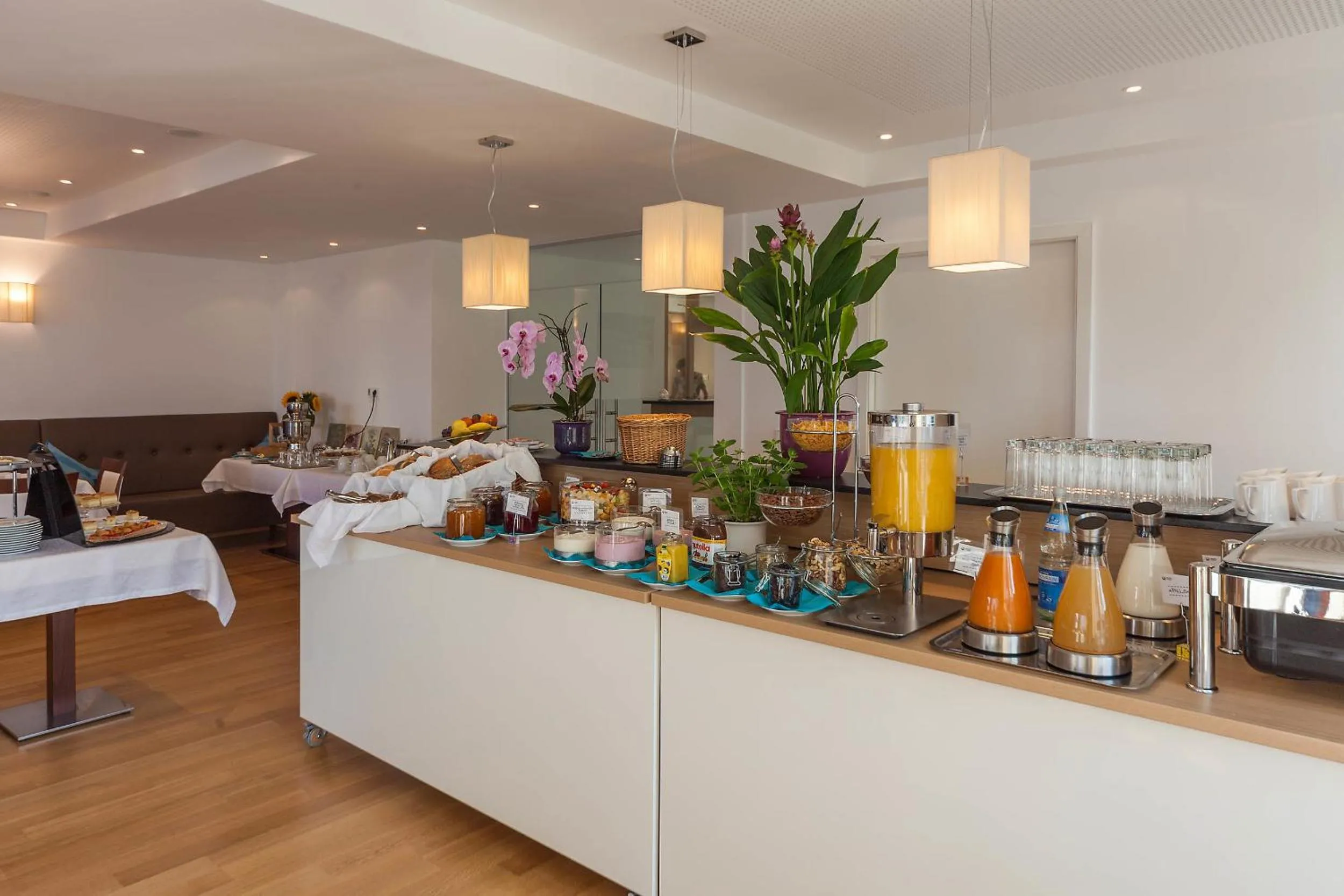 Buffet breakfast in Seehotel BelRiva