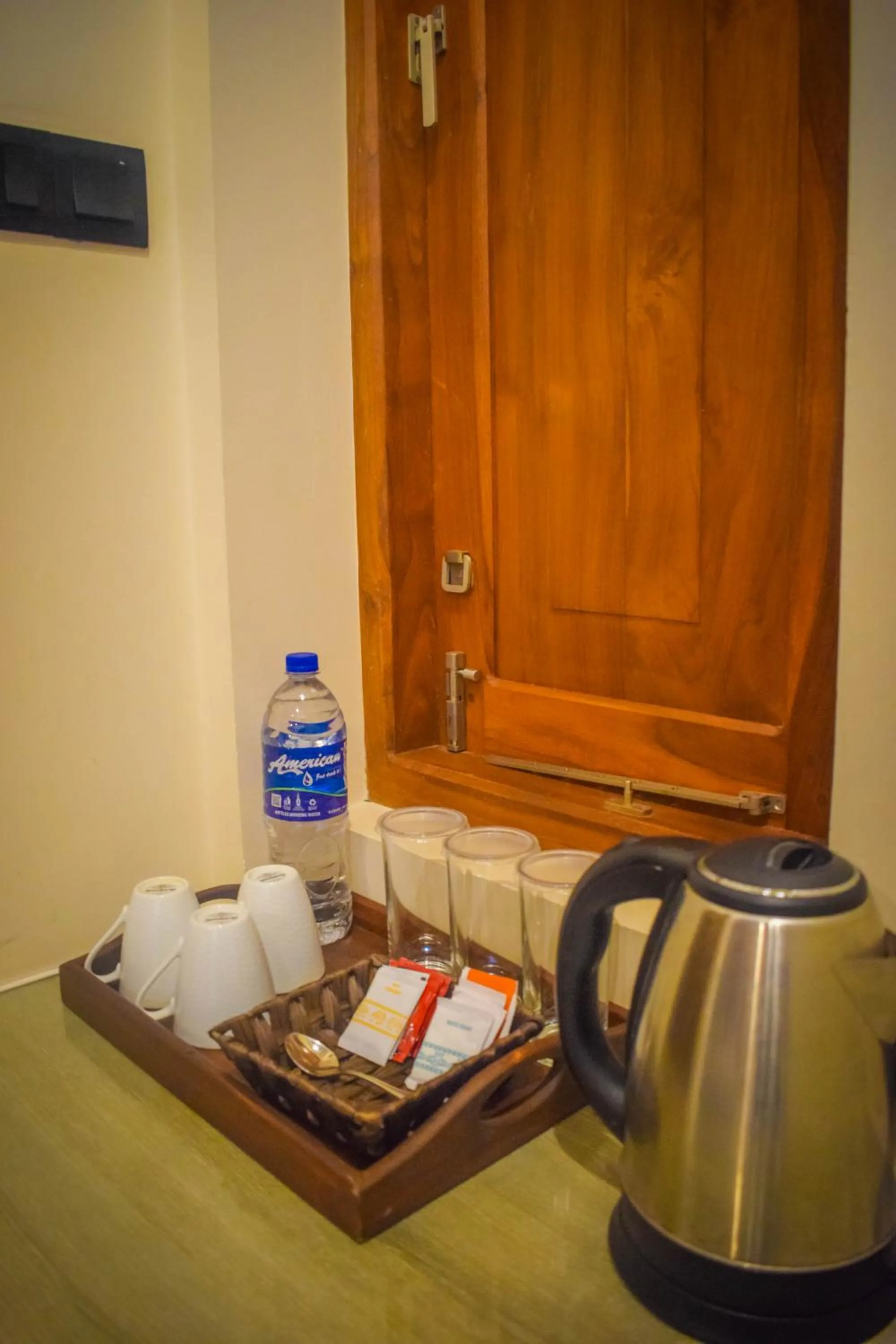 Coffee/tea facilities in Abhaya Mandapa