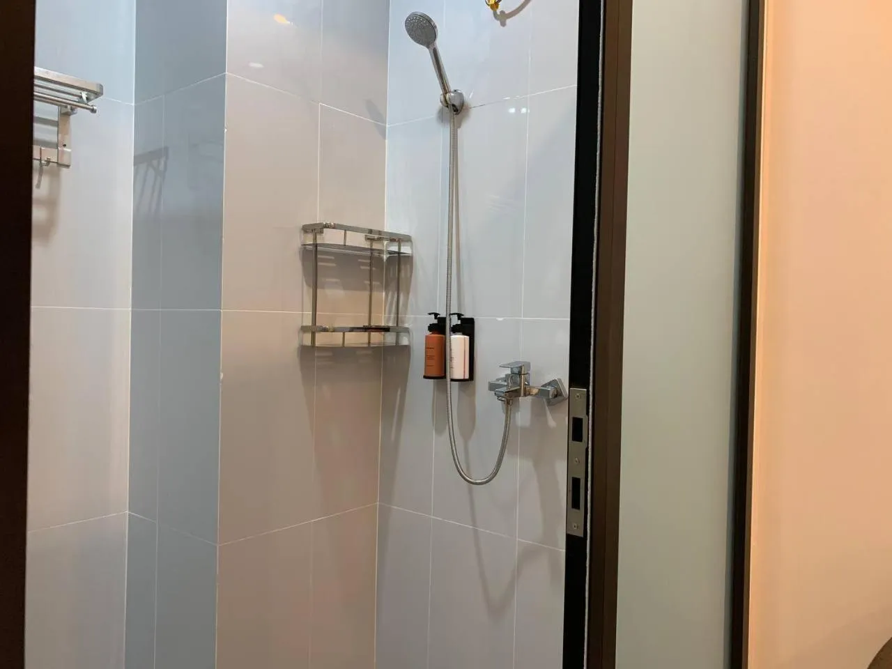 Shower in Nico’s Hotel and SkyBar