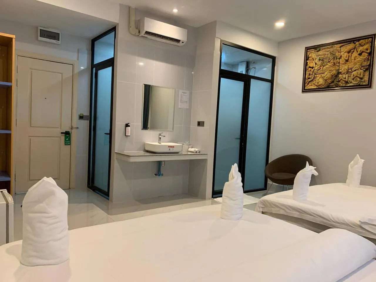 Bedroom, Bed in Nico’s Hotel and SkyBar