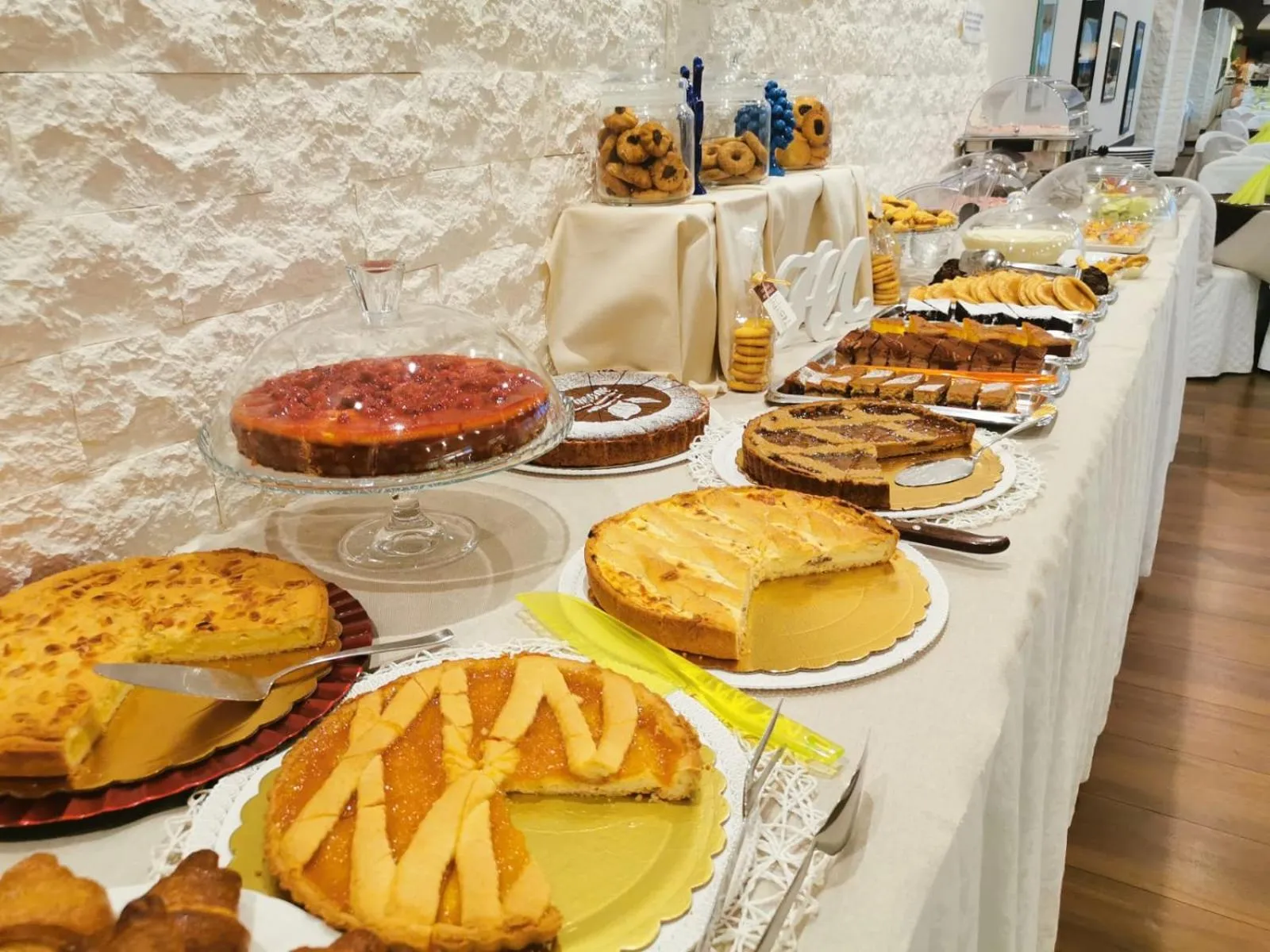 Breakfast in Hotel Madera