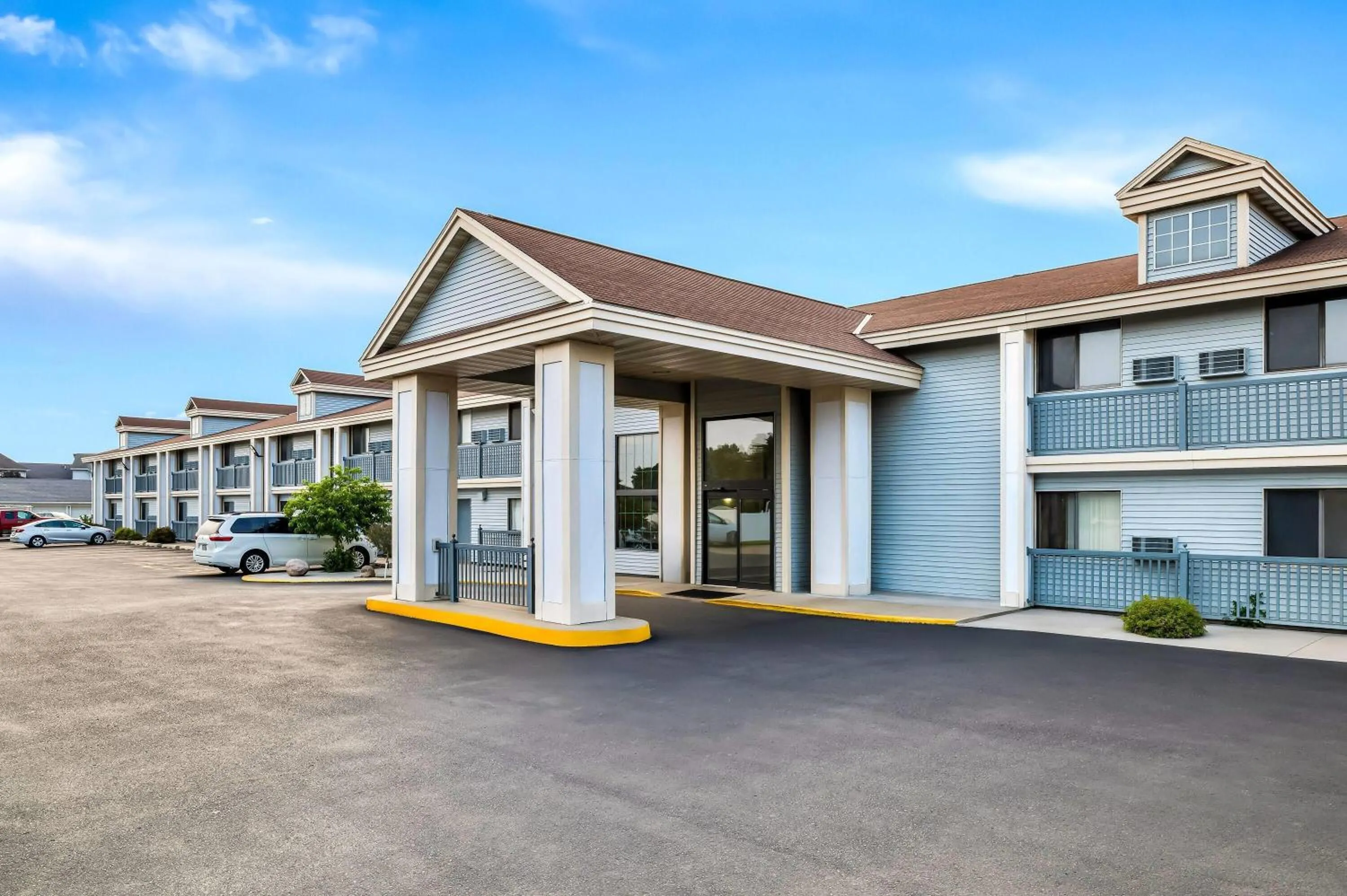 Property building in Super 8 by Wyndham La Crosse