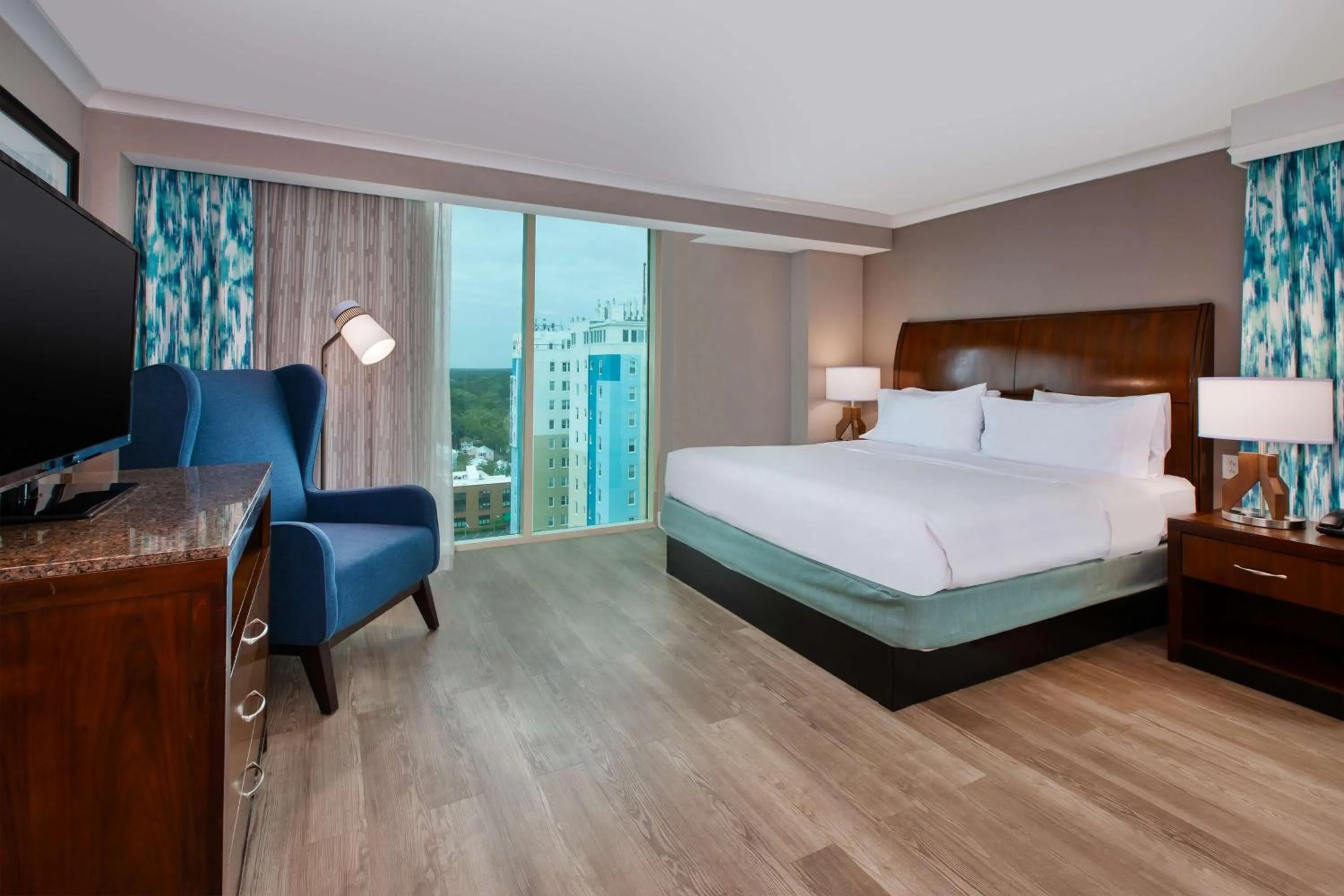 Bed in Hilton Garden Inn Virginia Beach Oceanfront