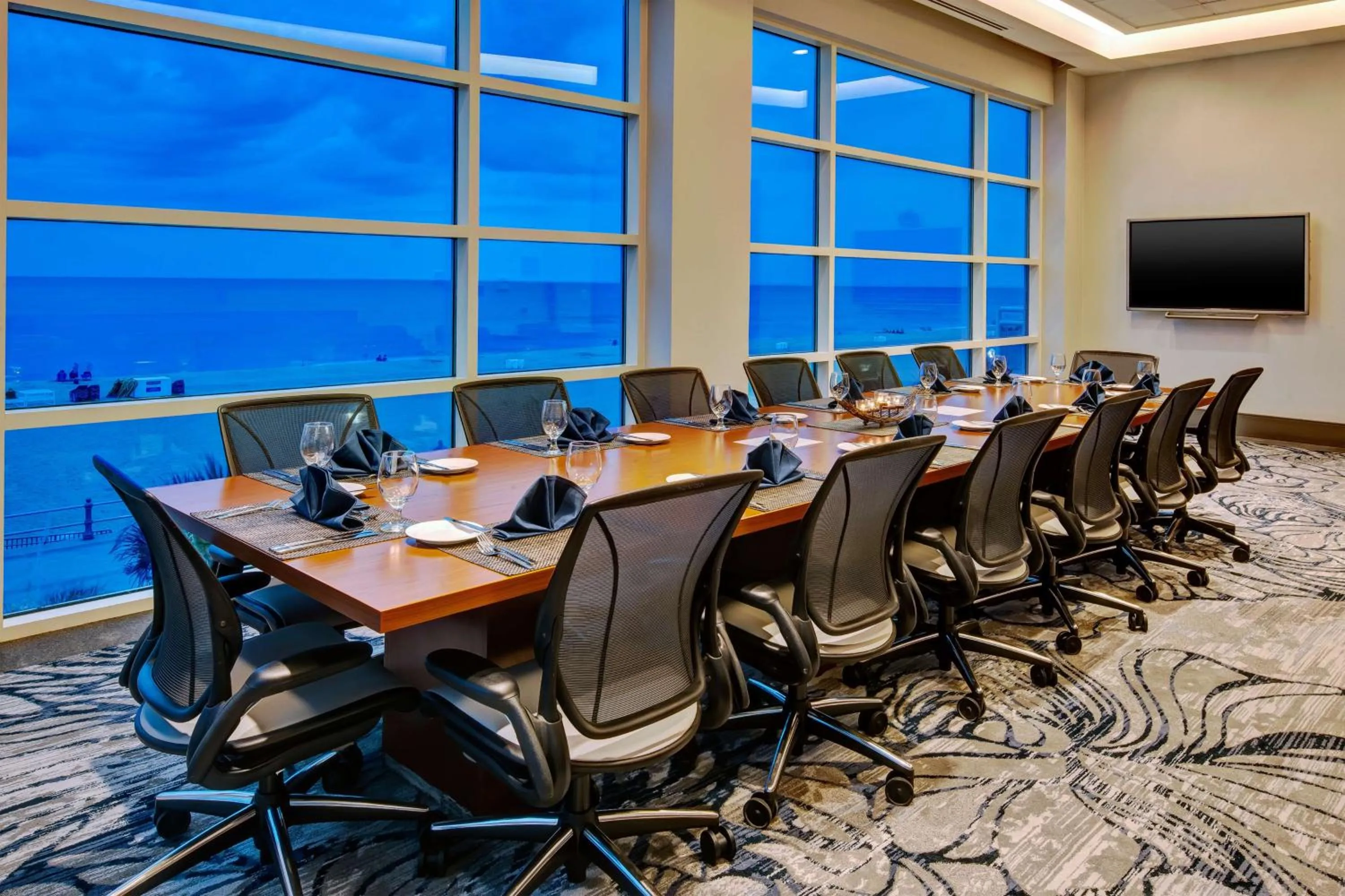 Meeting/conference room in Hilton Garden Inn Virginia Beach Oceanfront