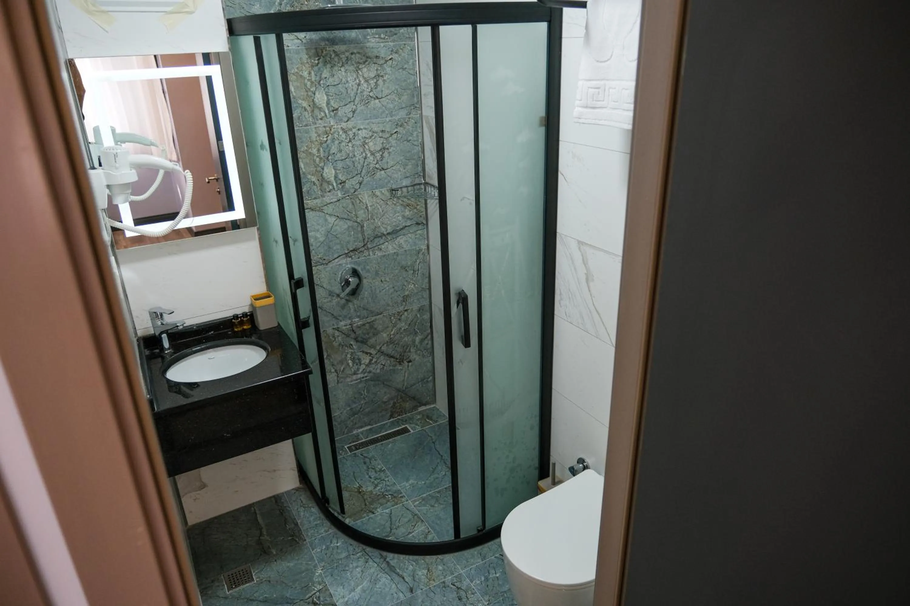 Shower in Yellow Mansion