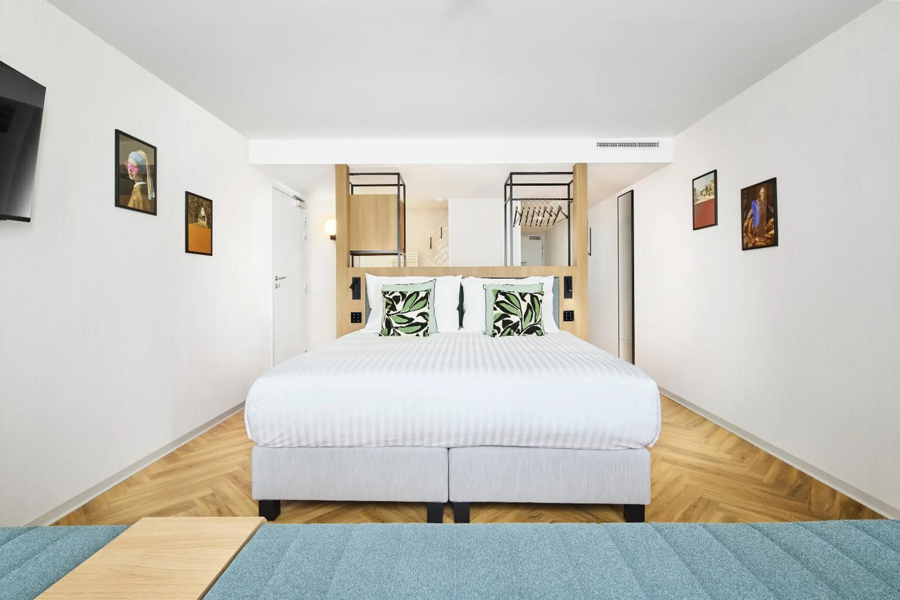 Bed in H4 Hotel Wyndham Paris Pleyel Resort Bed in H4 Hotel Wyndham Paris Pleyel Resort