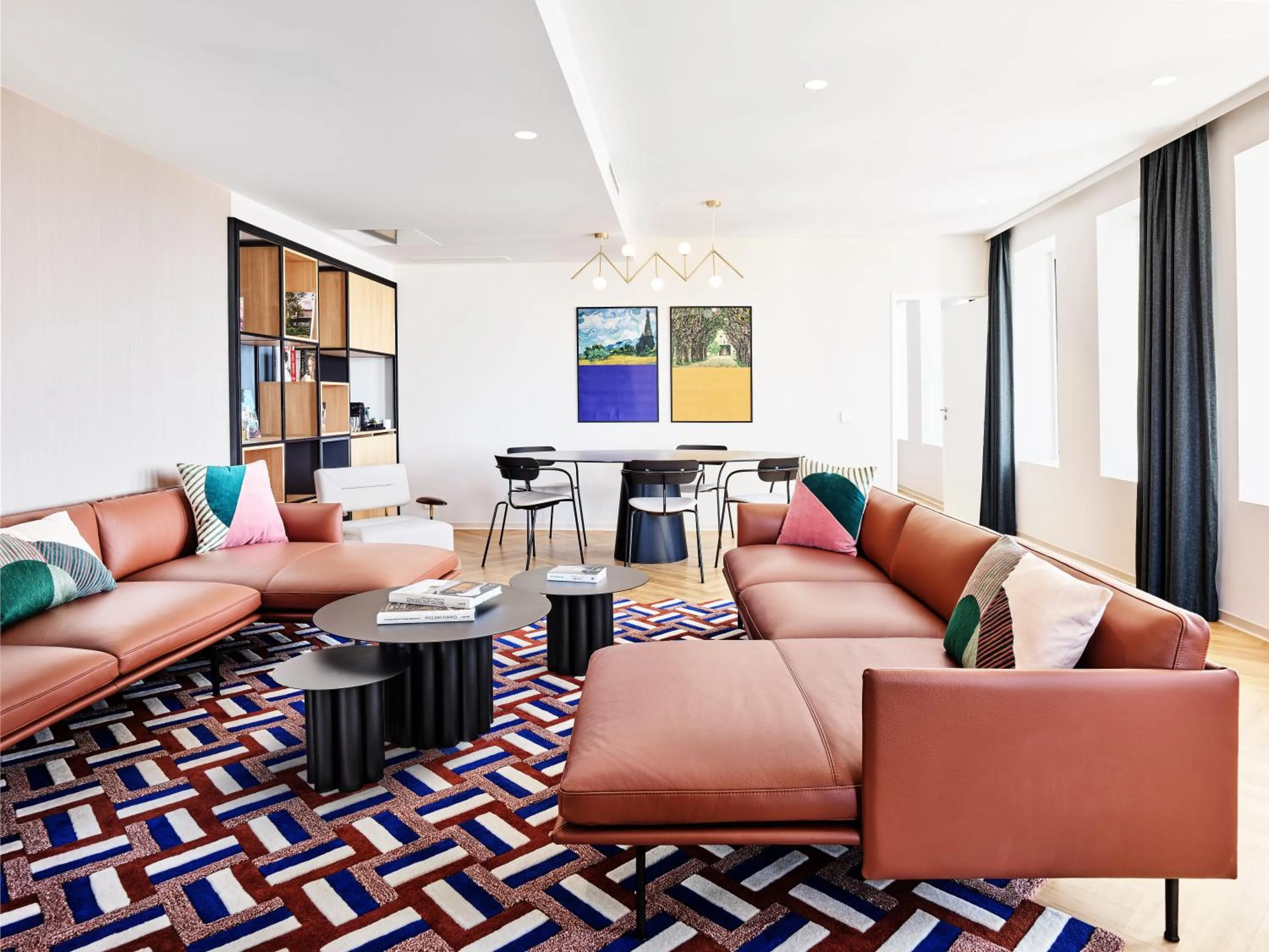 Seating area in H4 Wyndham Paris Pleyel