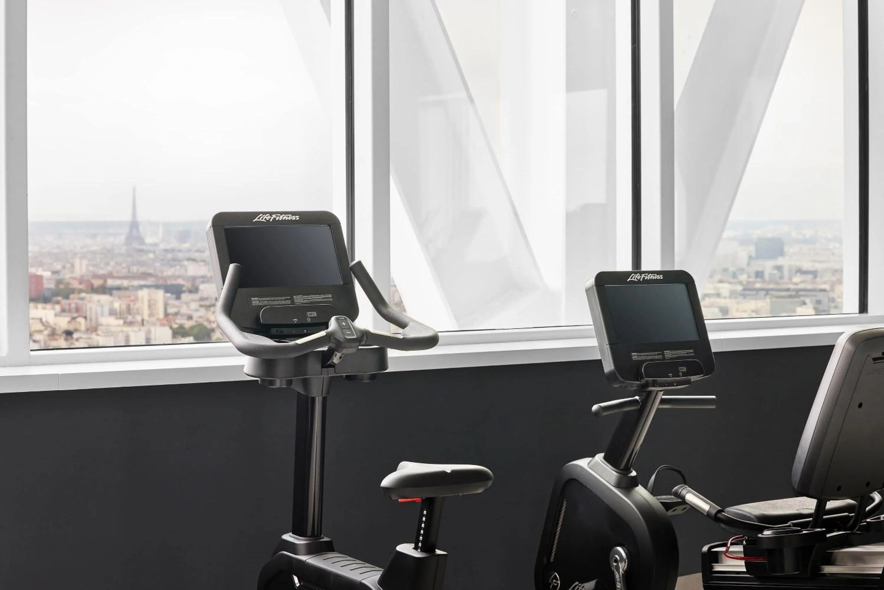 Fitness centre/facilities in H4 Wyndham Paris Pleyel