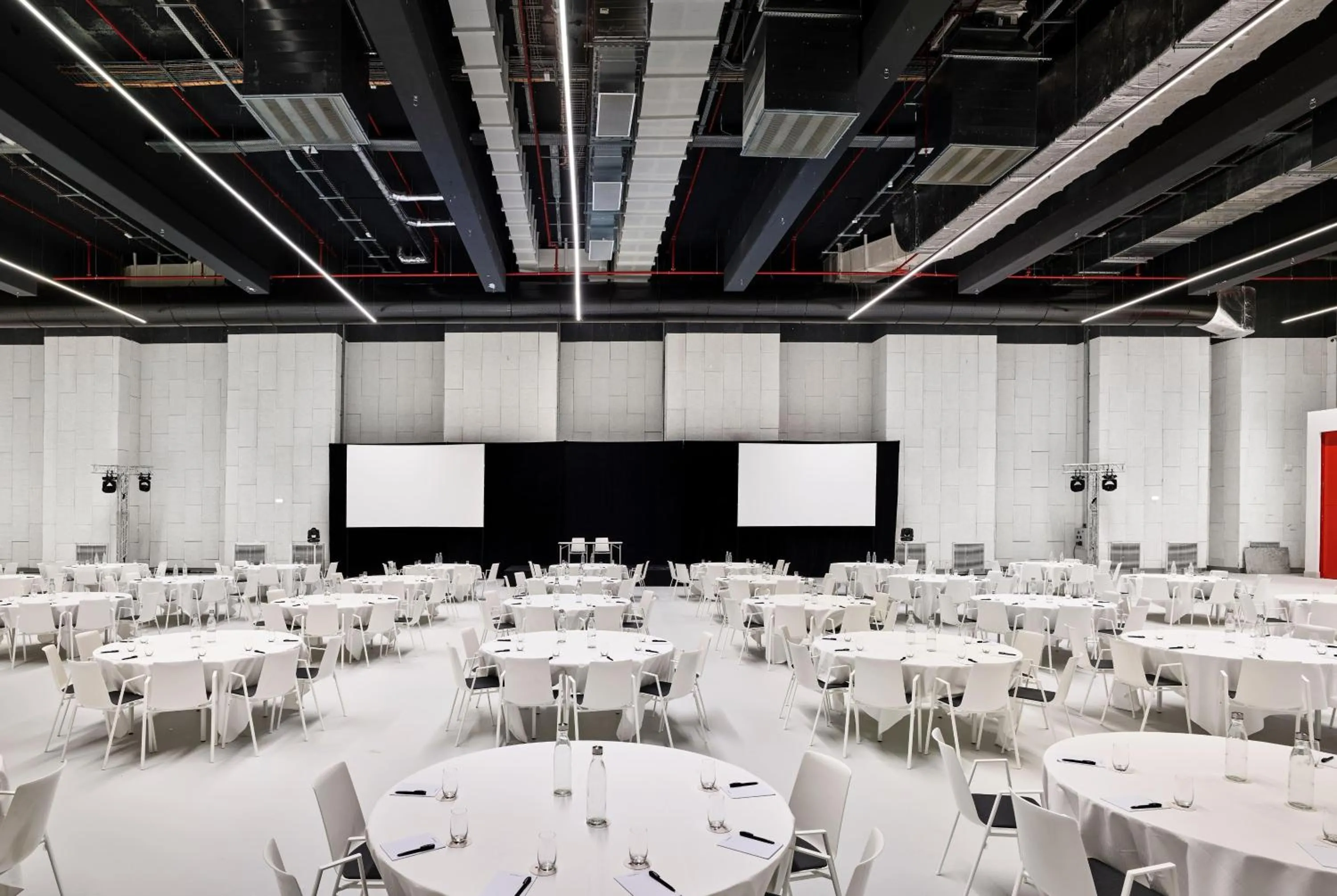 Meeting/conference room in H4 Wyndham Paris Pleyel