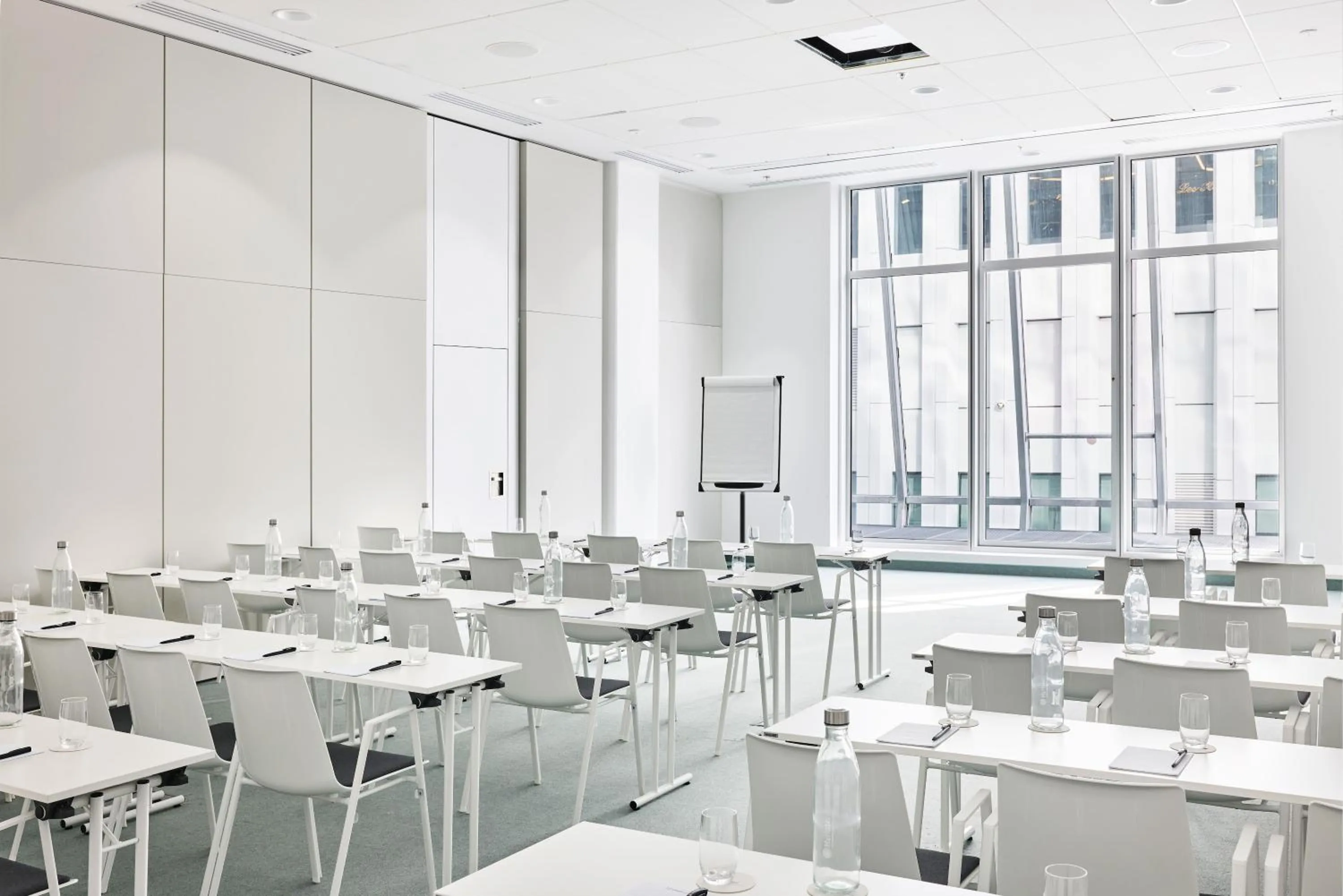 Meeting/conference room in H4 Wyndham Paris Pleyel