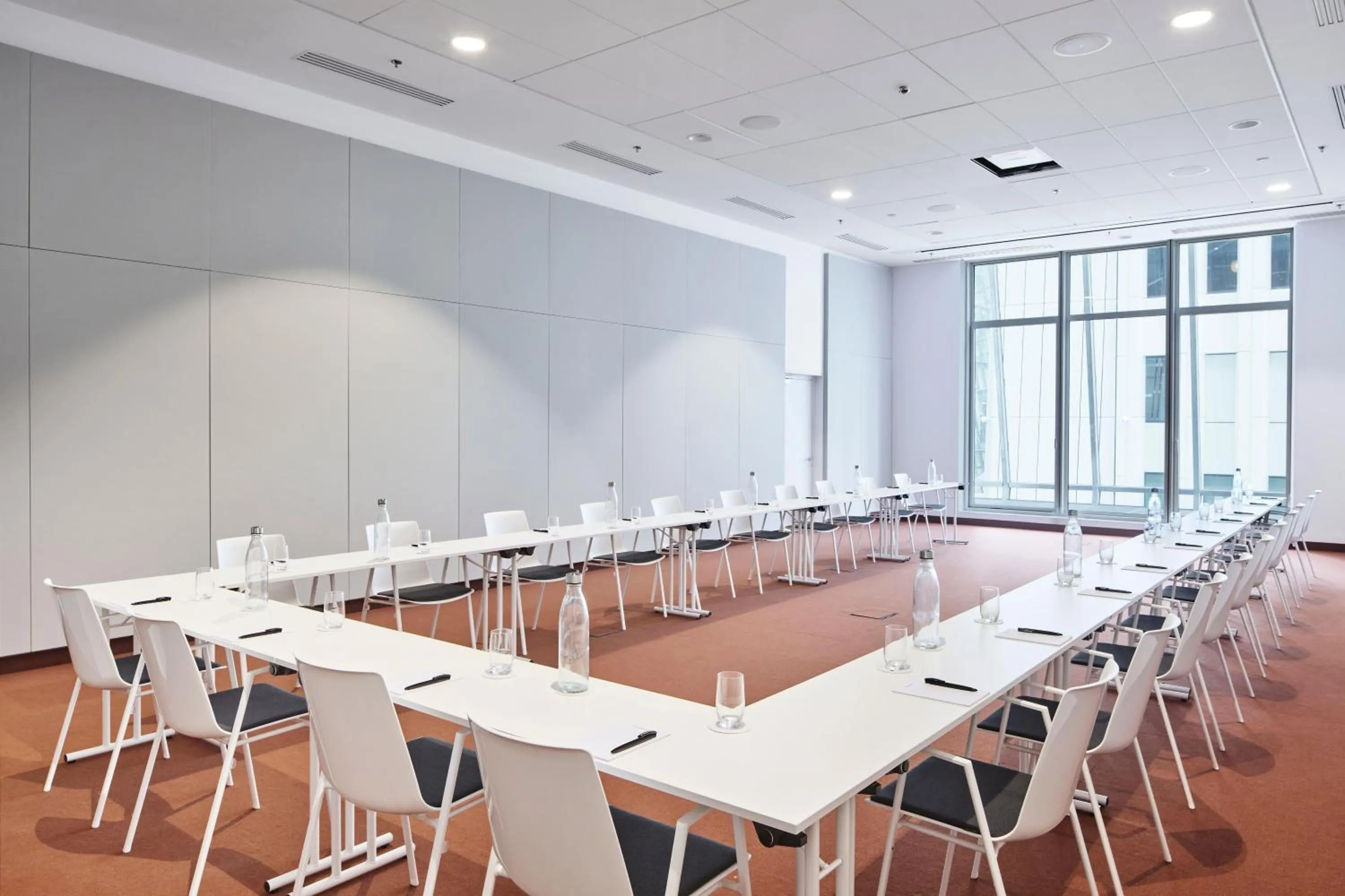 Meeting/conference room in H4 Wyndham Paris Pleyel