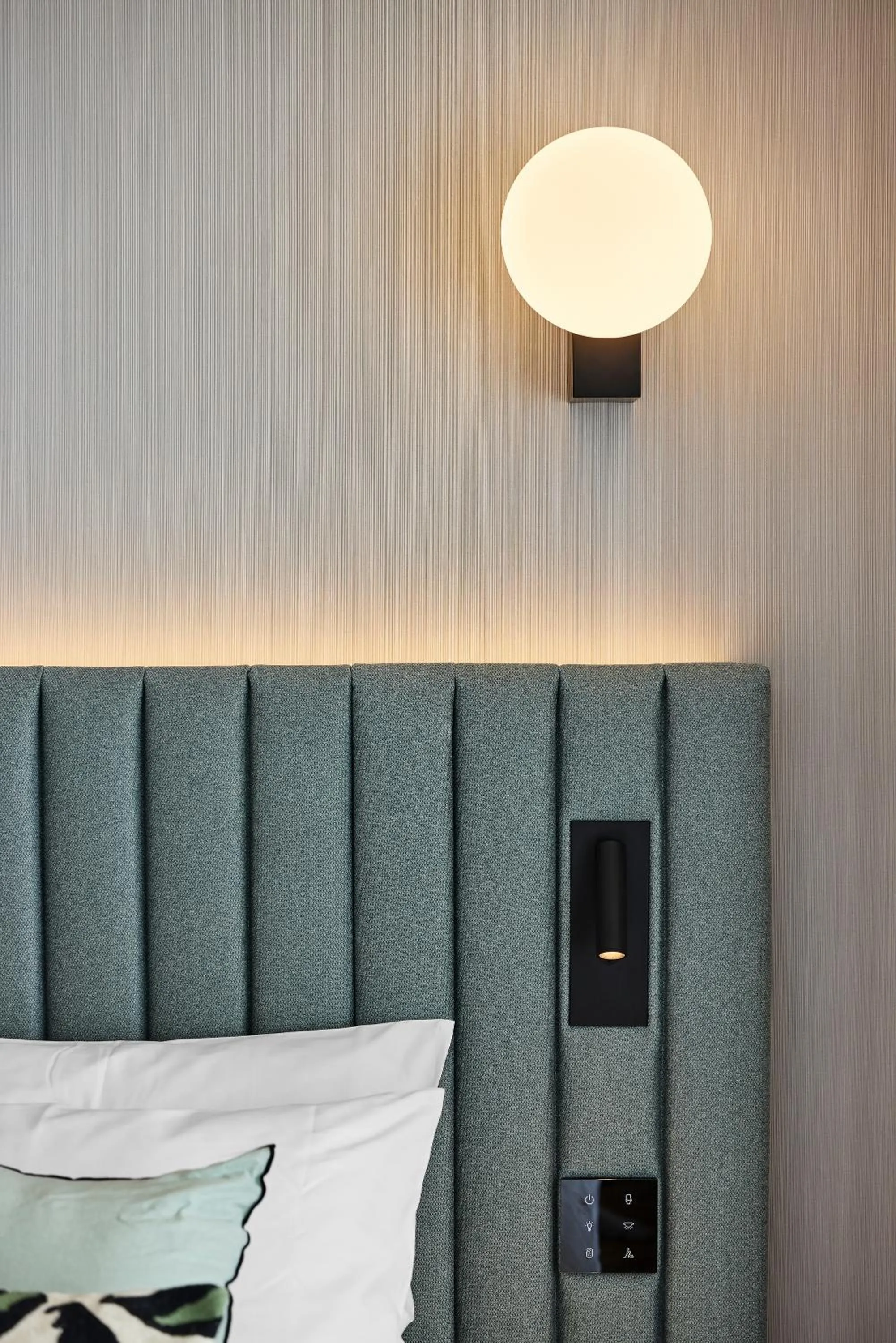 Decorative detail, Bed in H4 Hotel Wyndham Paris Pleyel Resort