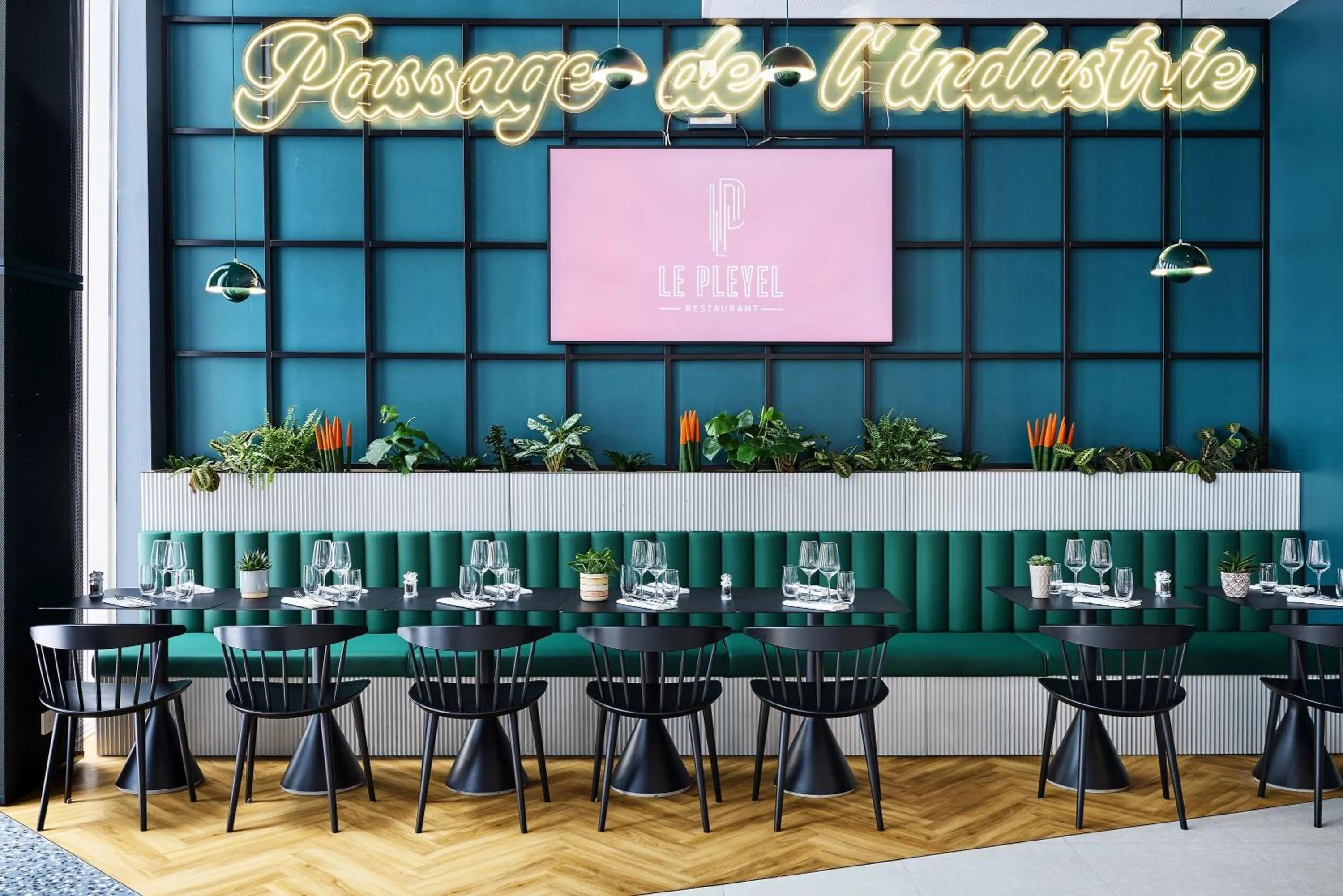 Restaurant/places to eat in H4 Wyndham Paris Pleyel
