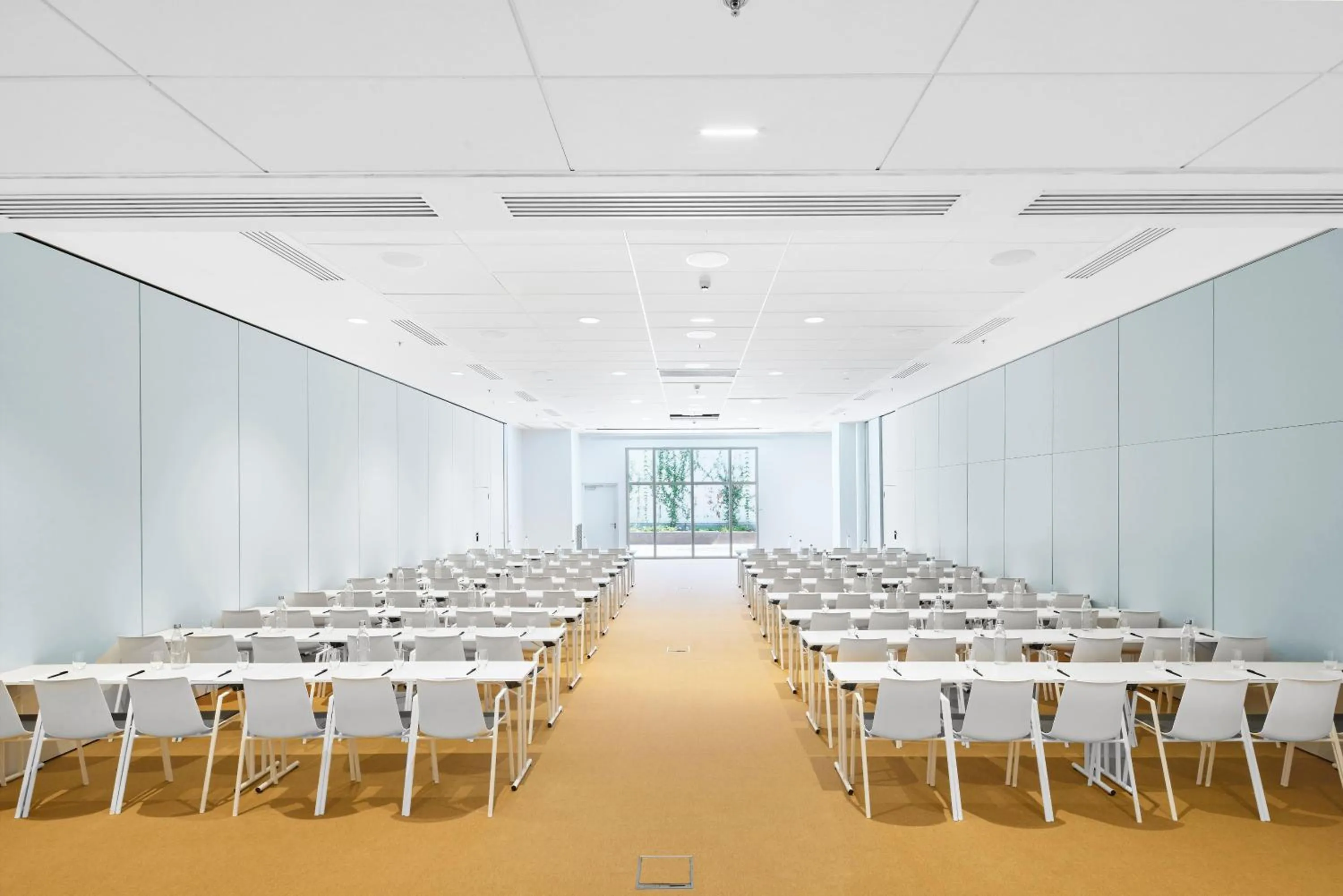 Meeting/conference room in H4 Wyndham Paris Pleyel