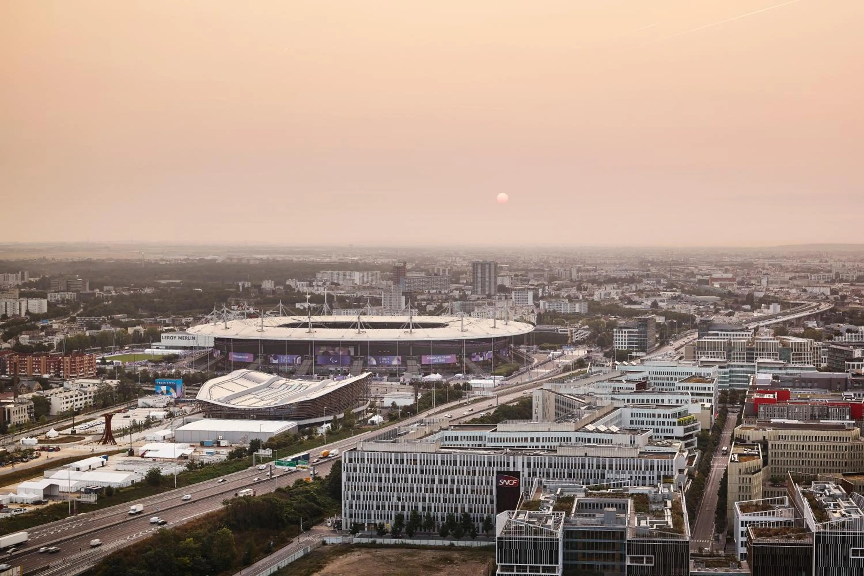 City view in H4 Hotel Wyndham Paris Pleyel Resort