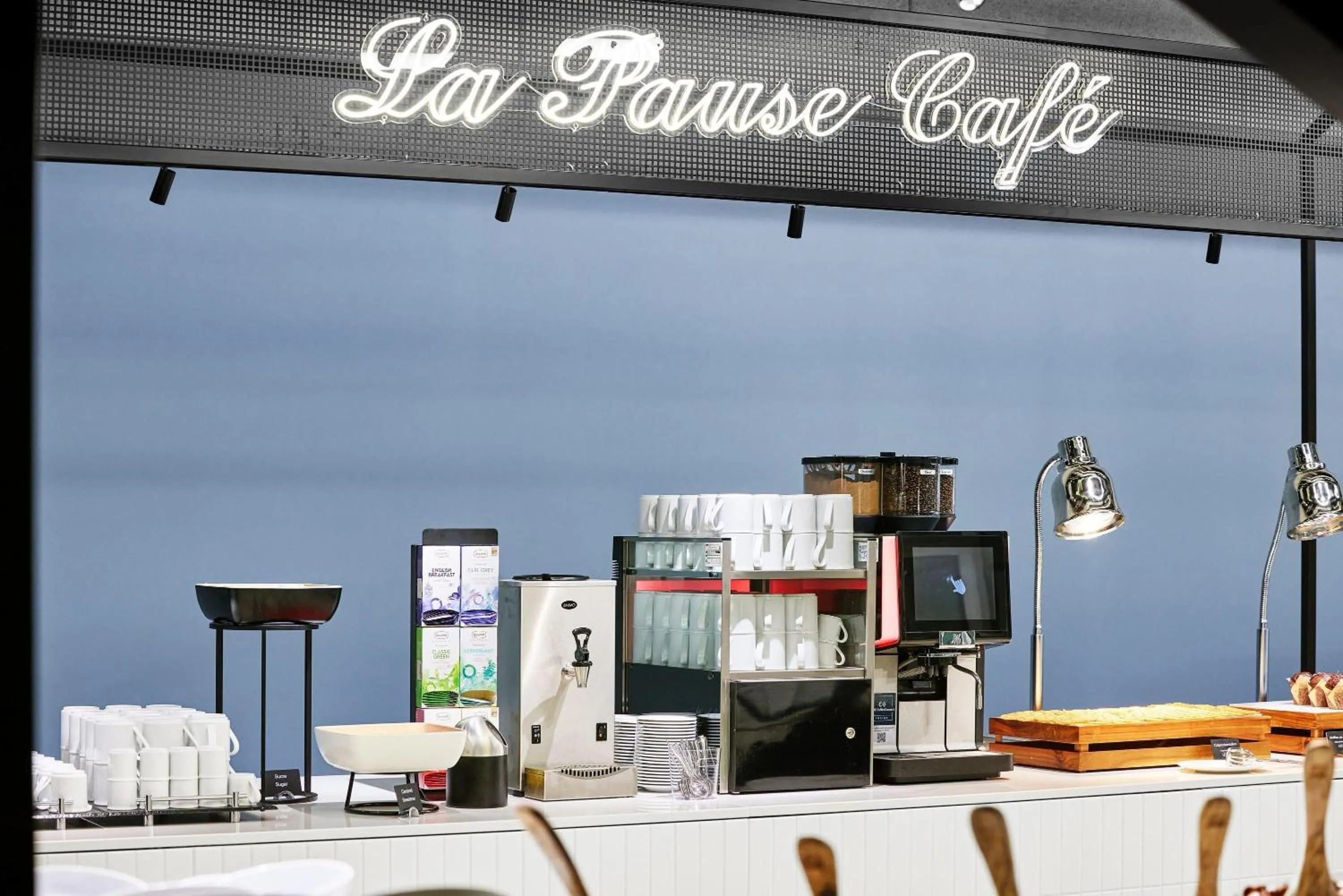 Restaurant/places to eat in H4 Wyndham Paris Pleyel