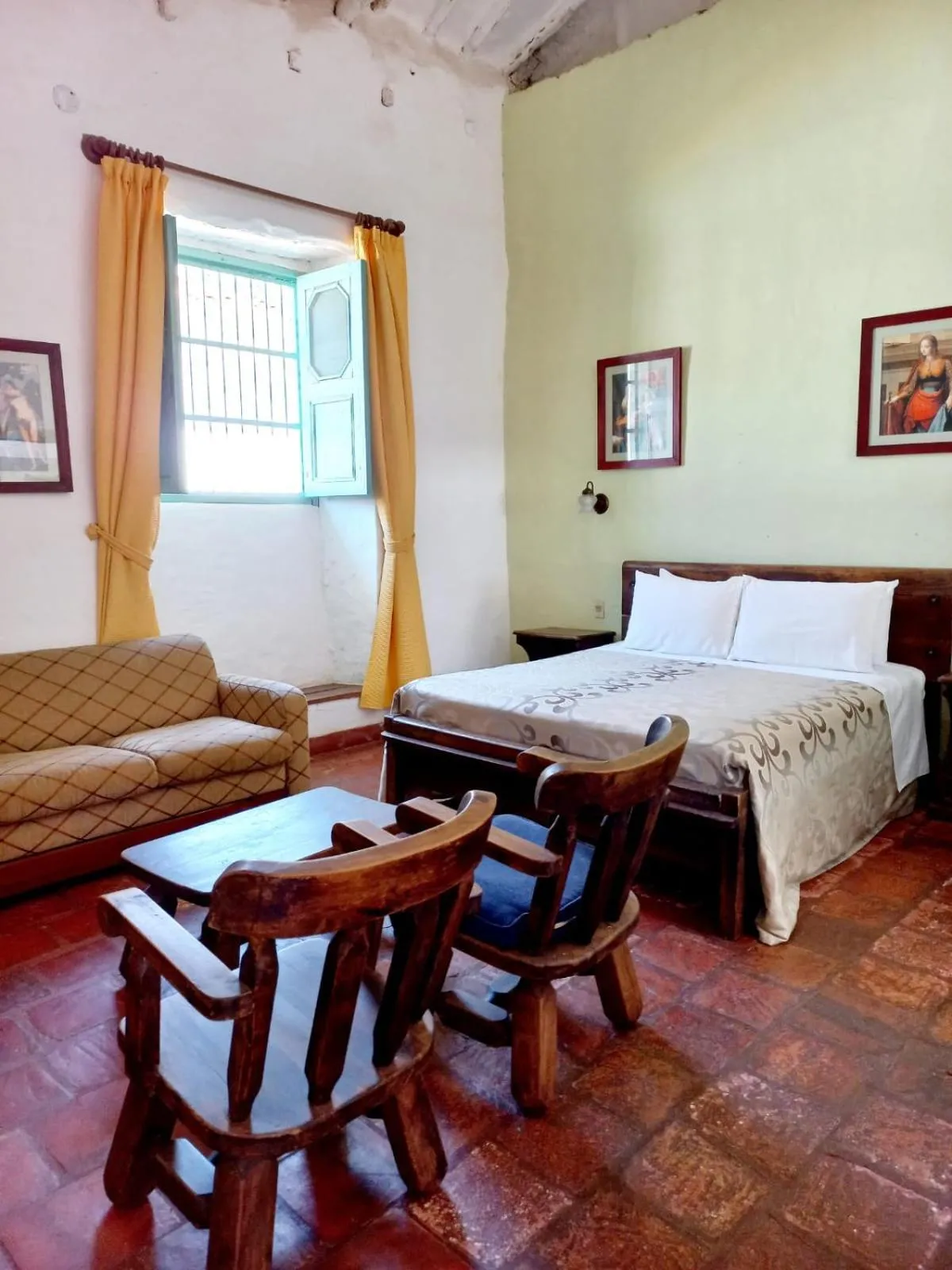 Hotel Mision Santa Barbara