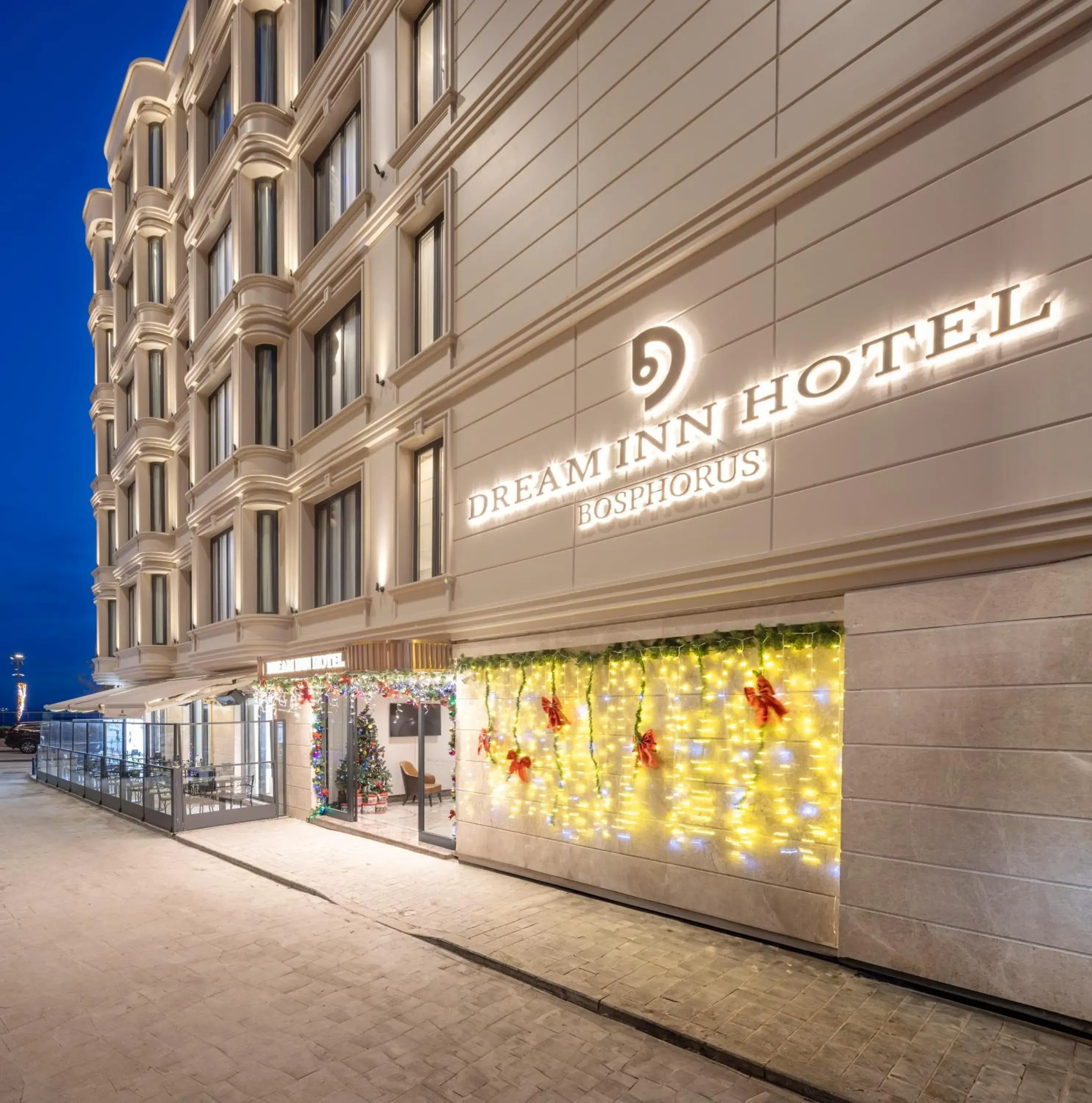 Property building in Dream Inn Karaköy Bosphorus Property building in Dream Inn Karaköy Bosphorus