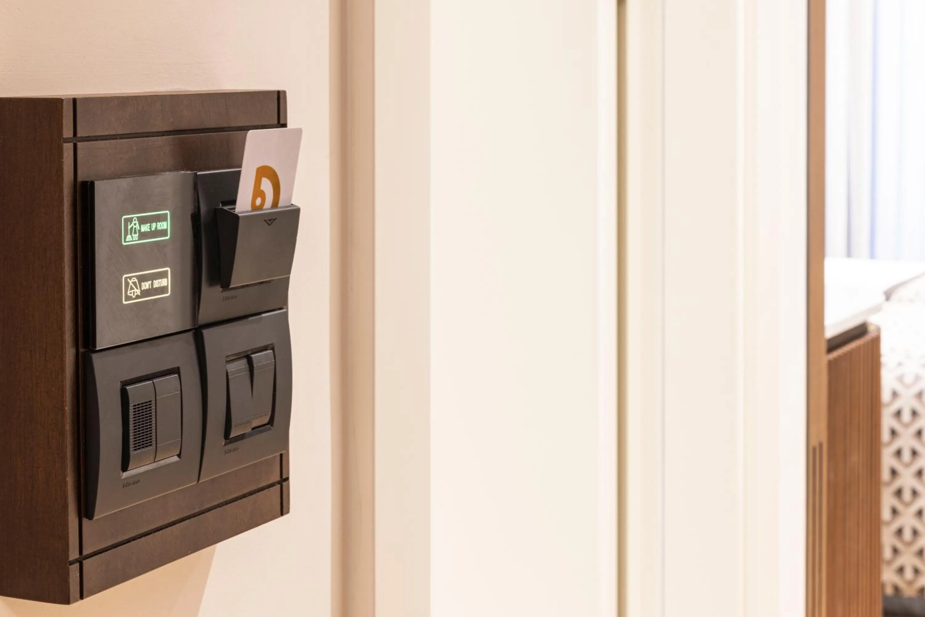 microwave in Dream Inn Karaköy Bosphorus