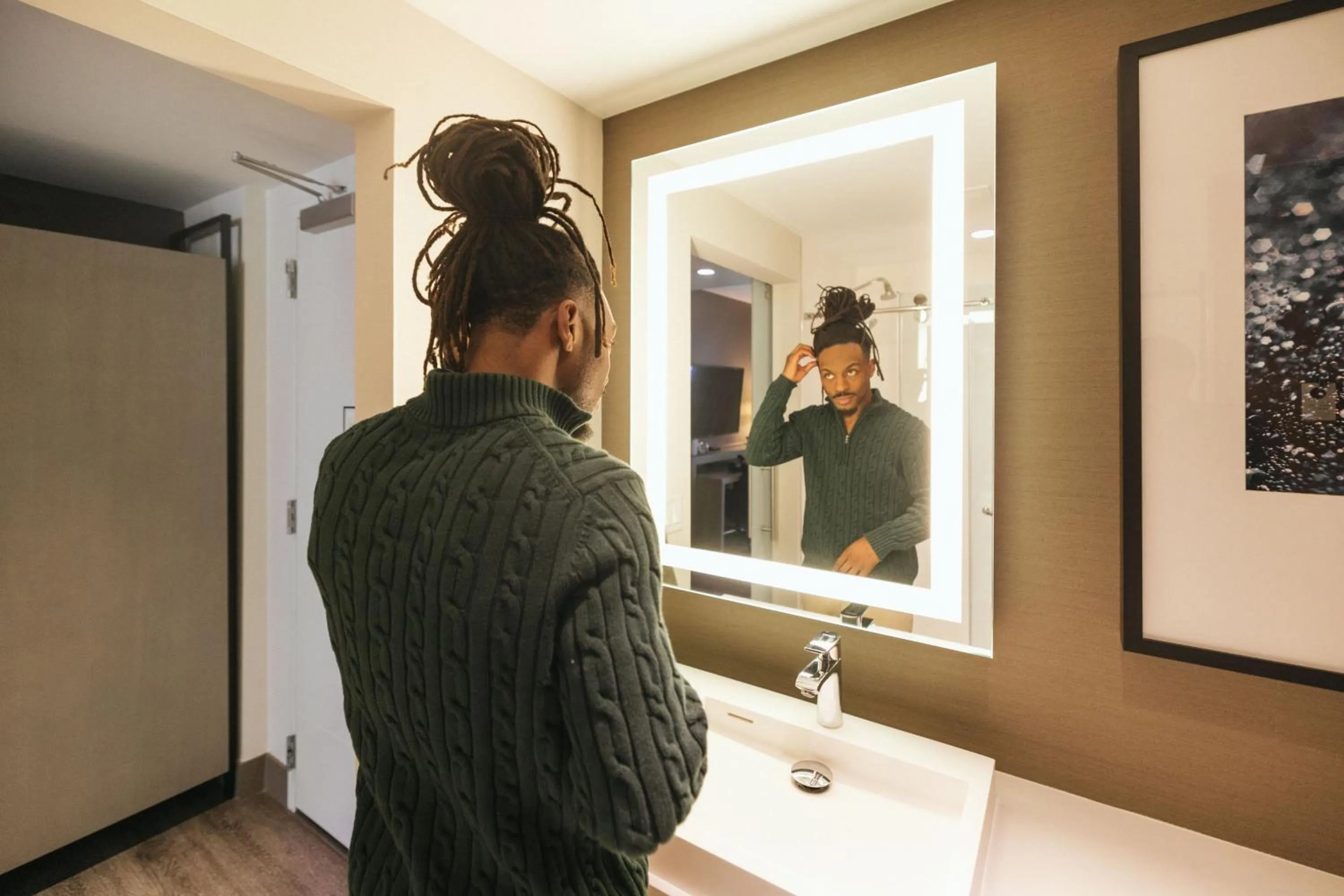 Photo of the whole room in Seattle Marriott Bellevue