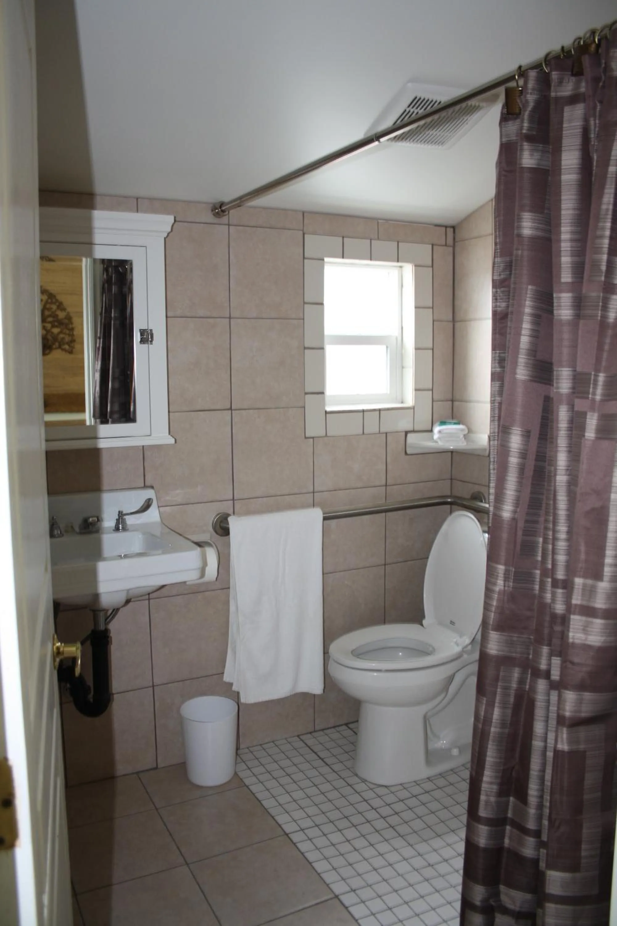 Toilet in Orca Lodge