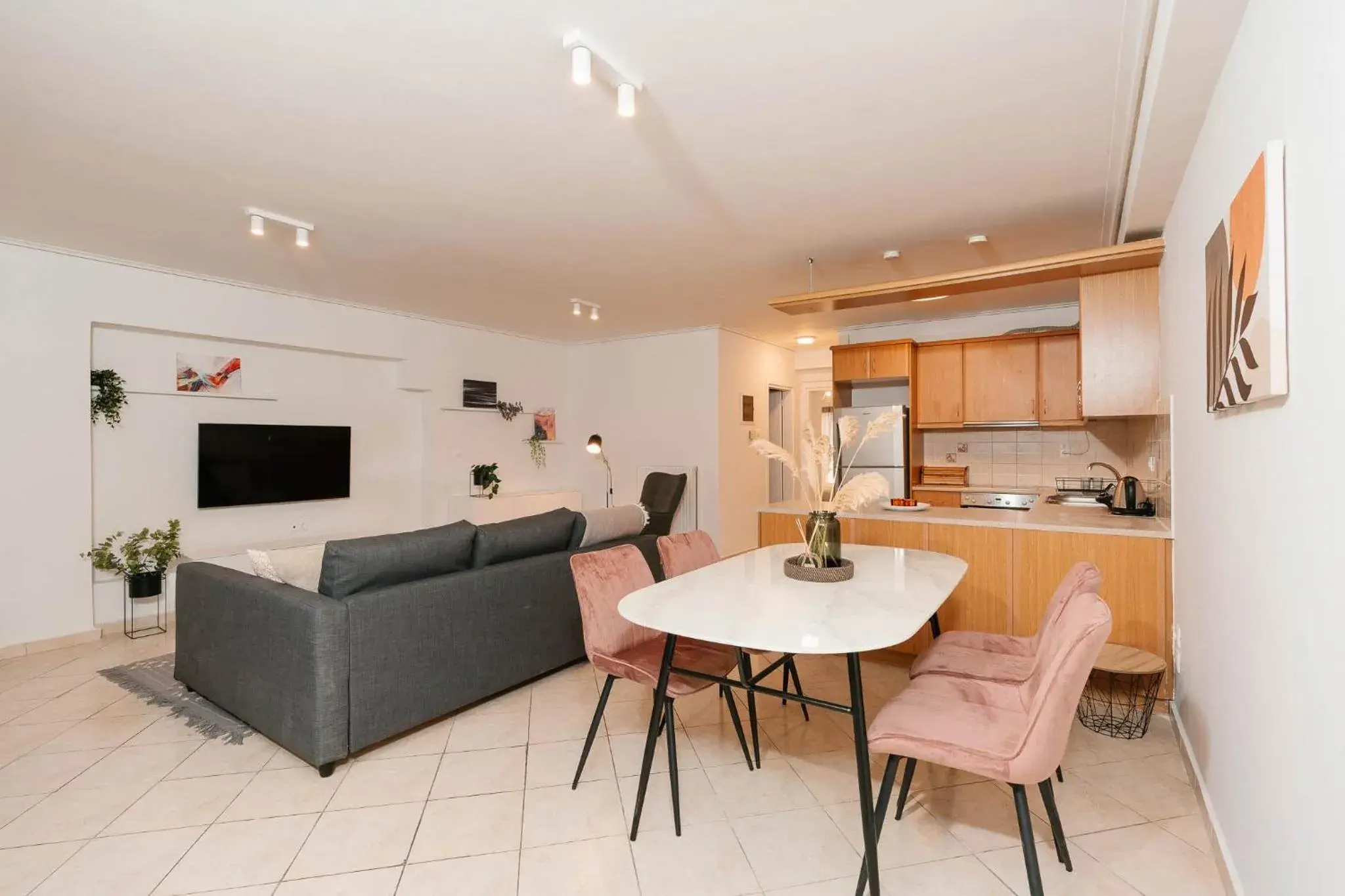 Phaedrus Living: Cozy Flat Koukaki Phaedrus Living: Cozy Flat Koukaki