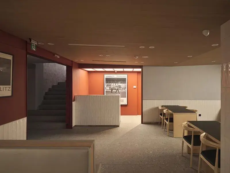 Restaurant/places to eat in Reddot Hotel Restaurant/places to eat in Reddot Hotel