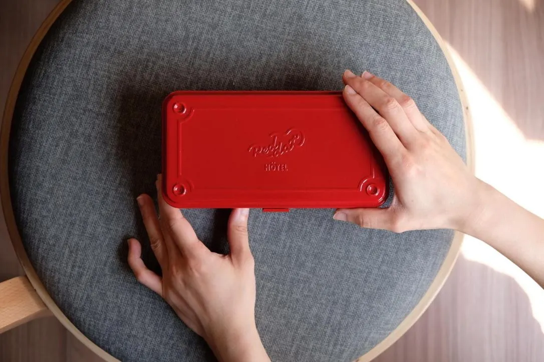 Coffee/tea facilities in Reddot Hotel