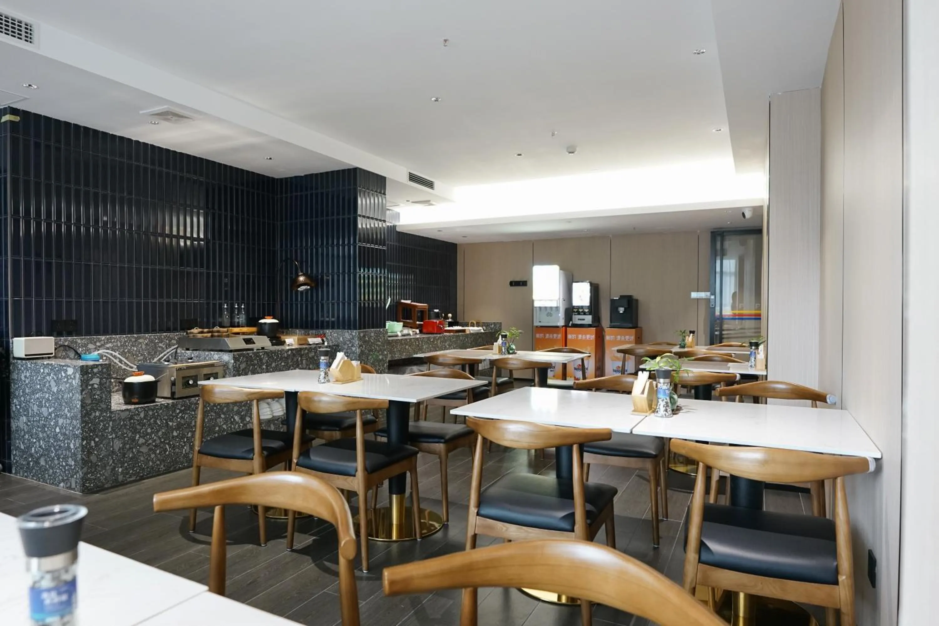 Restaurant/places to eat in Paco Hotel Tianhe Coach Terminal Metro Satation Guangzhou-Free Shuttle Bus for Canton Fair