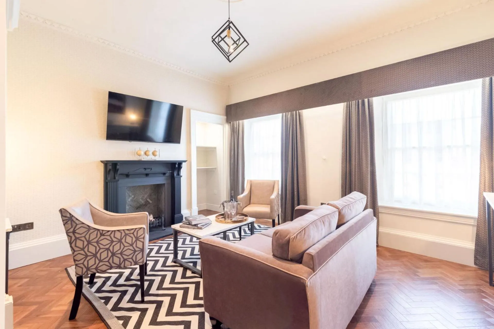 King Street Aparthotel