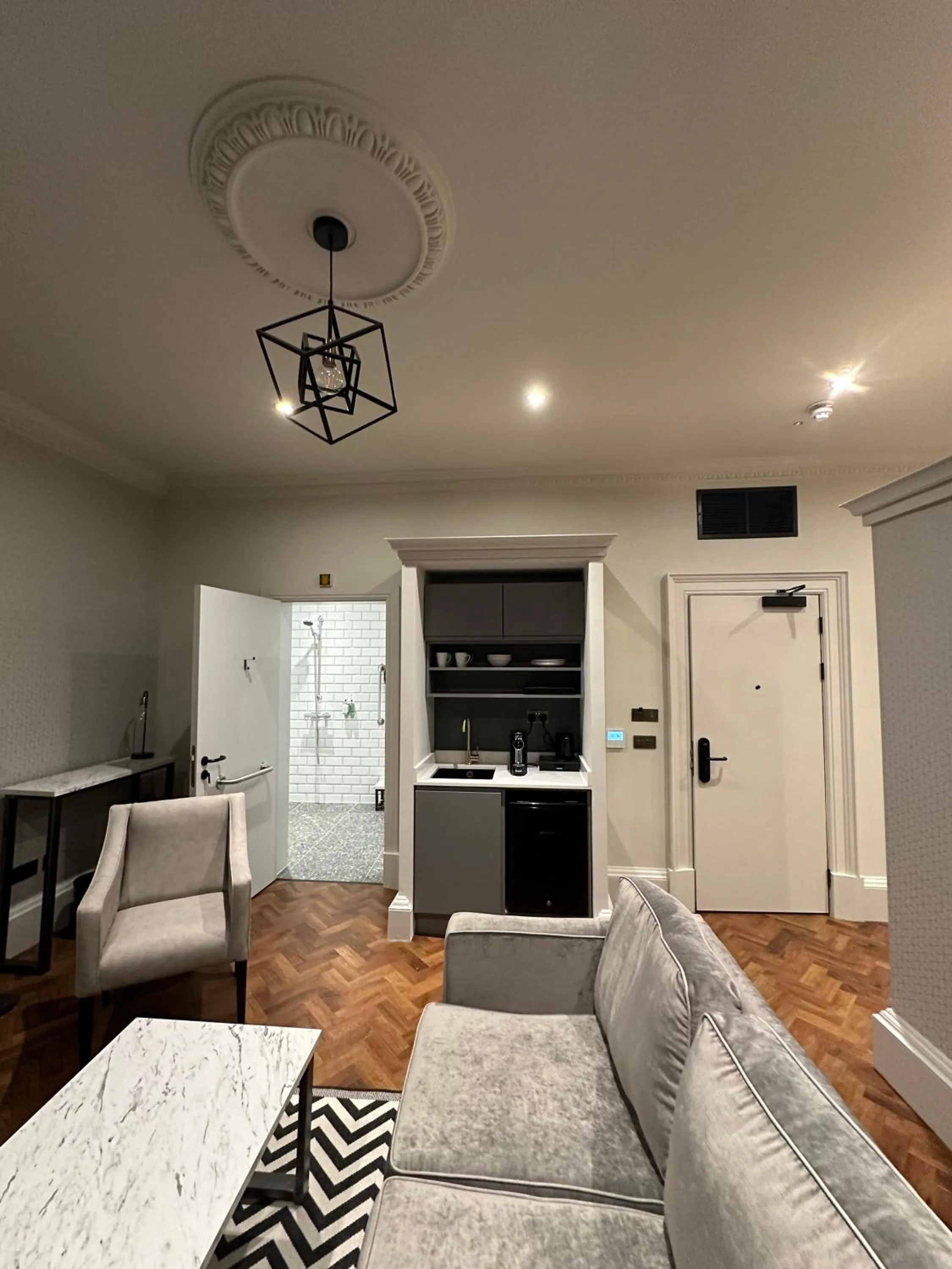 King Street Aparthotel