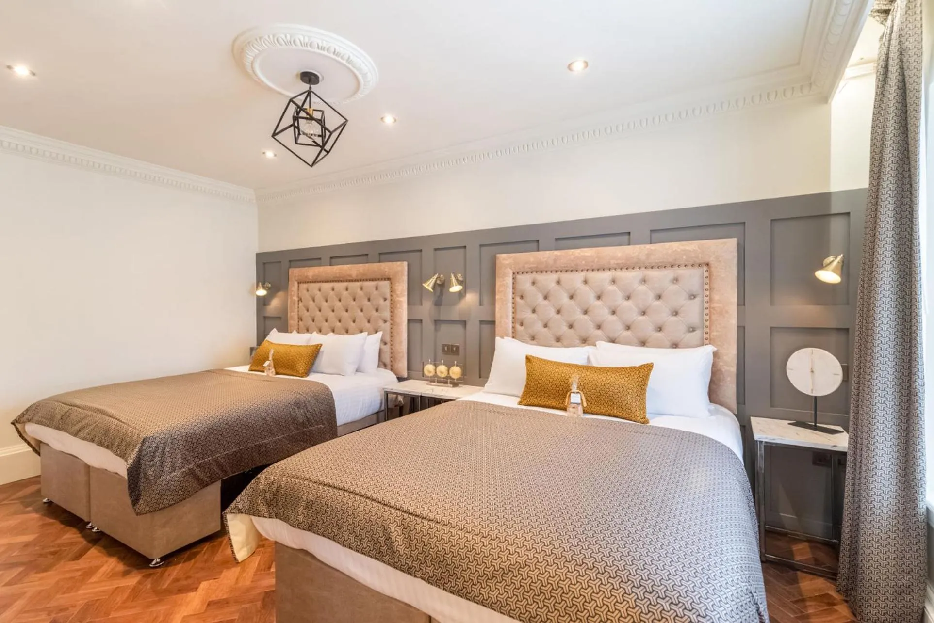 Bed in King Street Aparthotel