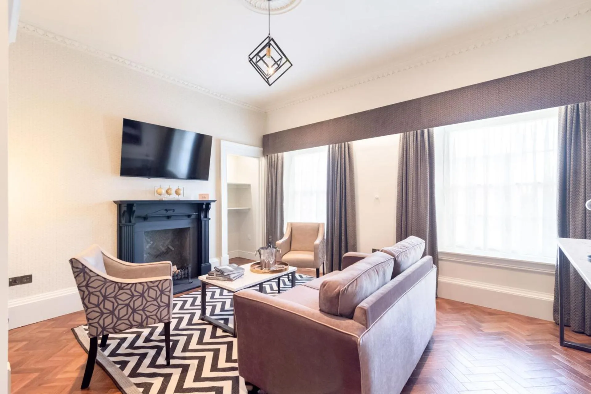 Living room, Bed in King Street Aparthotel