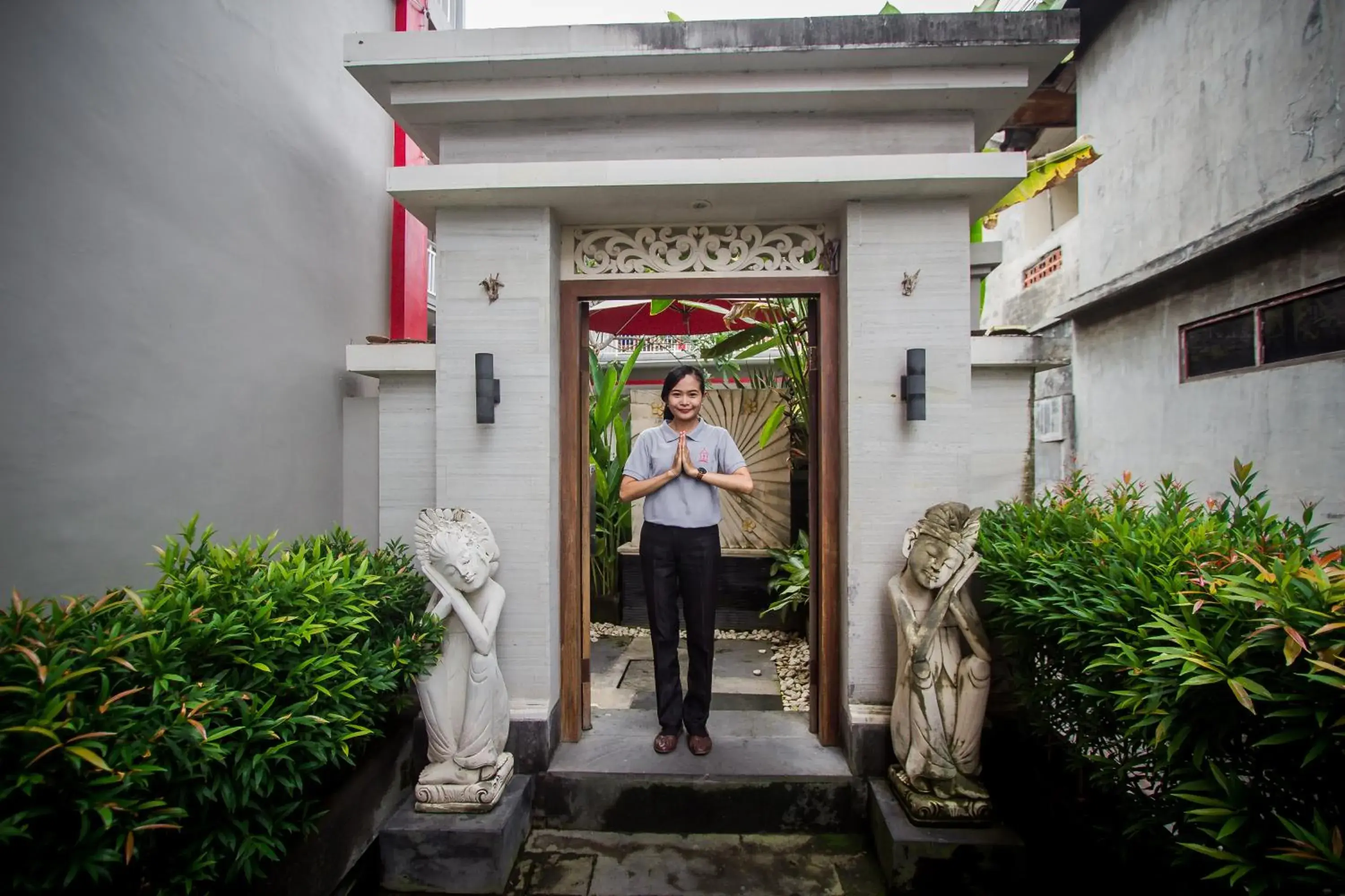 Facade/entrance in Angkul Angkul Beach Inn Kuta by Kamara Facade/entrance in Angkul Angkul Beach Inn Kuta by Kamara