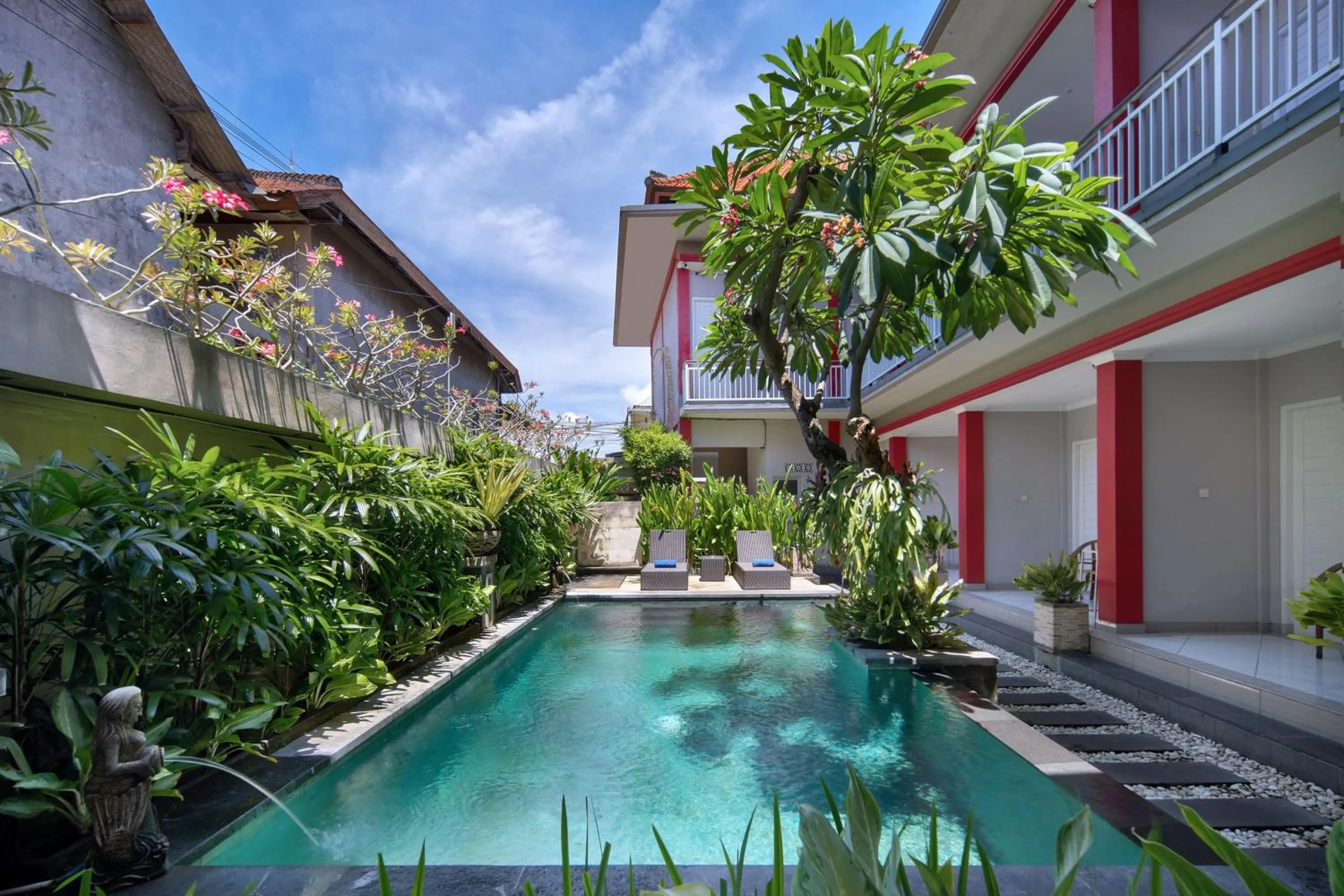 Swimming pool in Angkul Angkul Beach Inn Kuta by Kamara