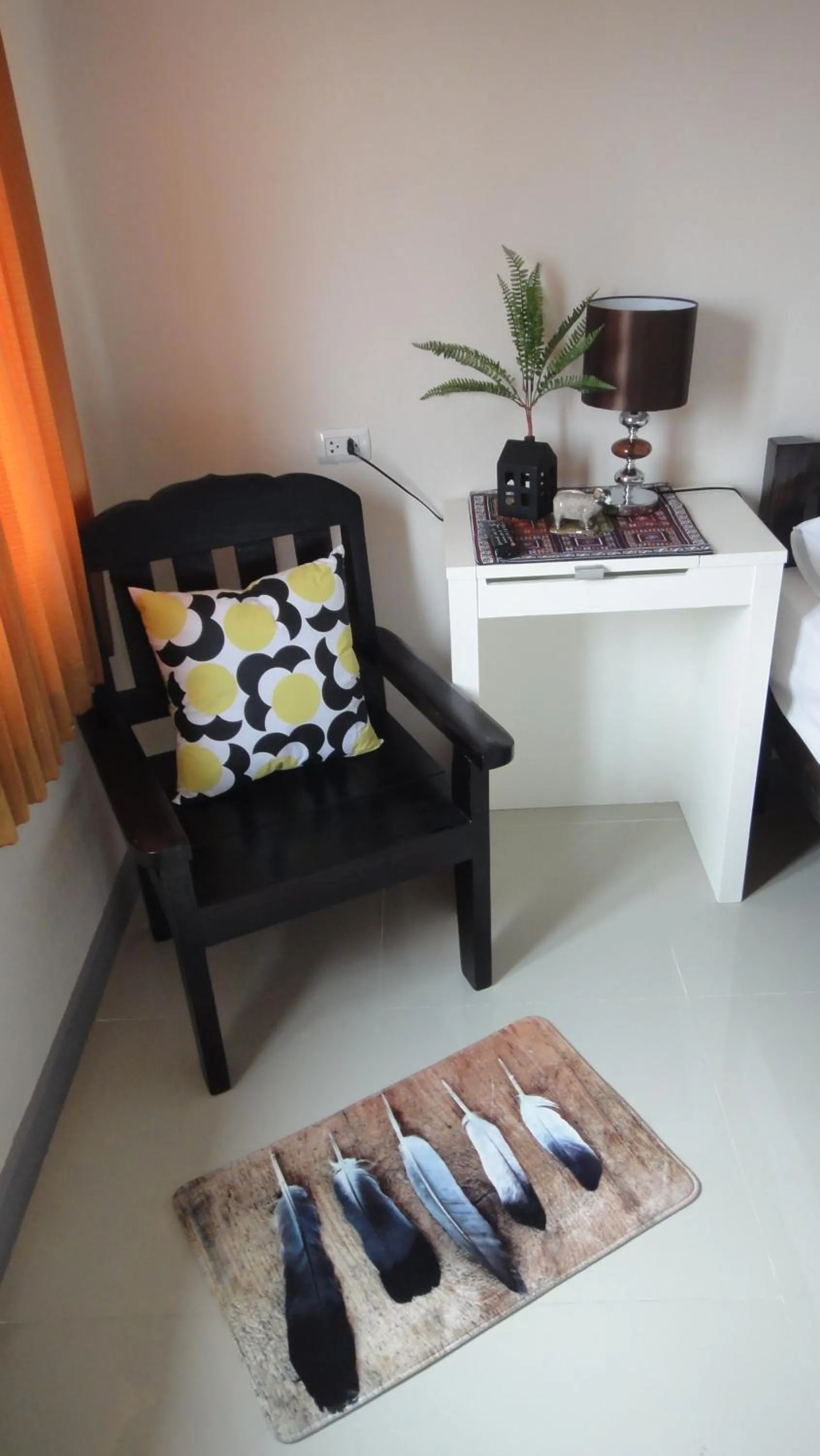 Seating Area in Mouroom